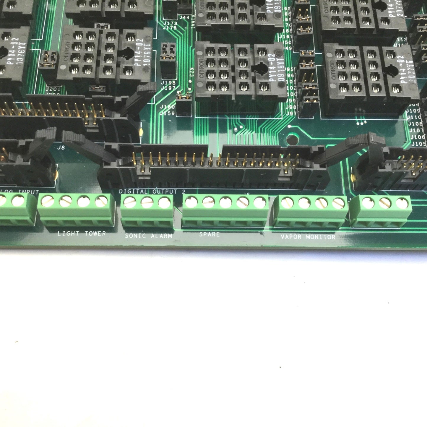 Used JET 94V-0 1110 Input/Output Relay Board, XYT111100309, 215-17909-00 REV C