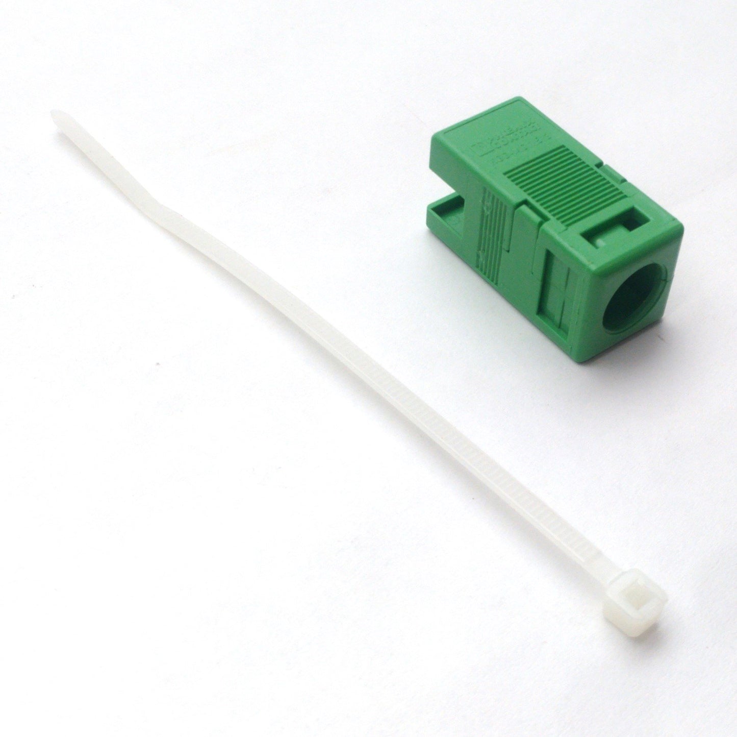 New – Open box Lot of 8 Phoenix Contact KGG-MC 1,5/ 3 Cable Housing for 3Pin Terminal Connector