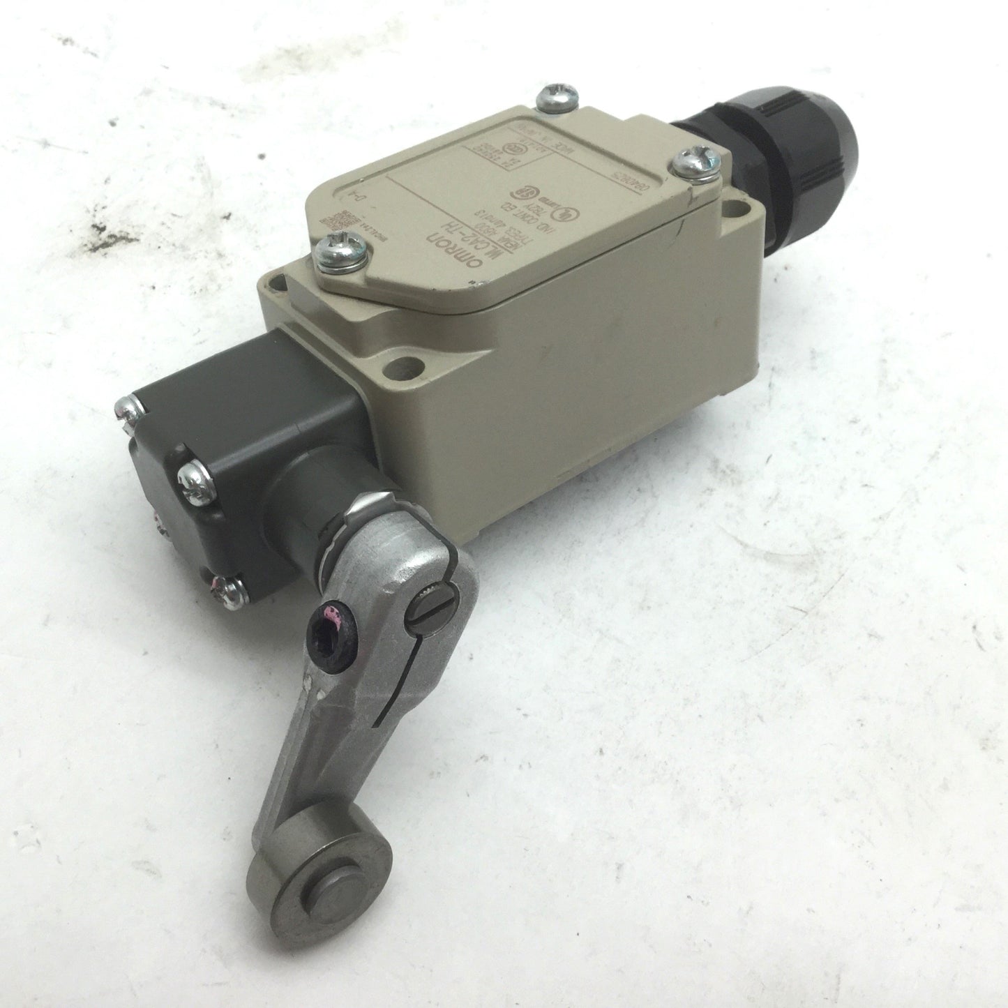 Used Omron WLCA2-TH Limit Switch Roller Lever 2A 250VAC/48VDC