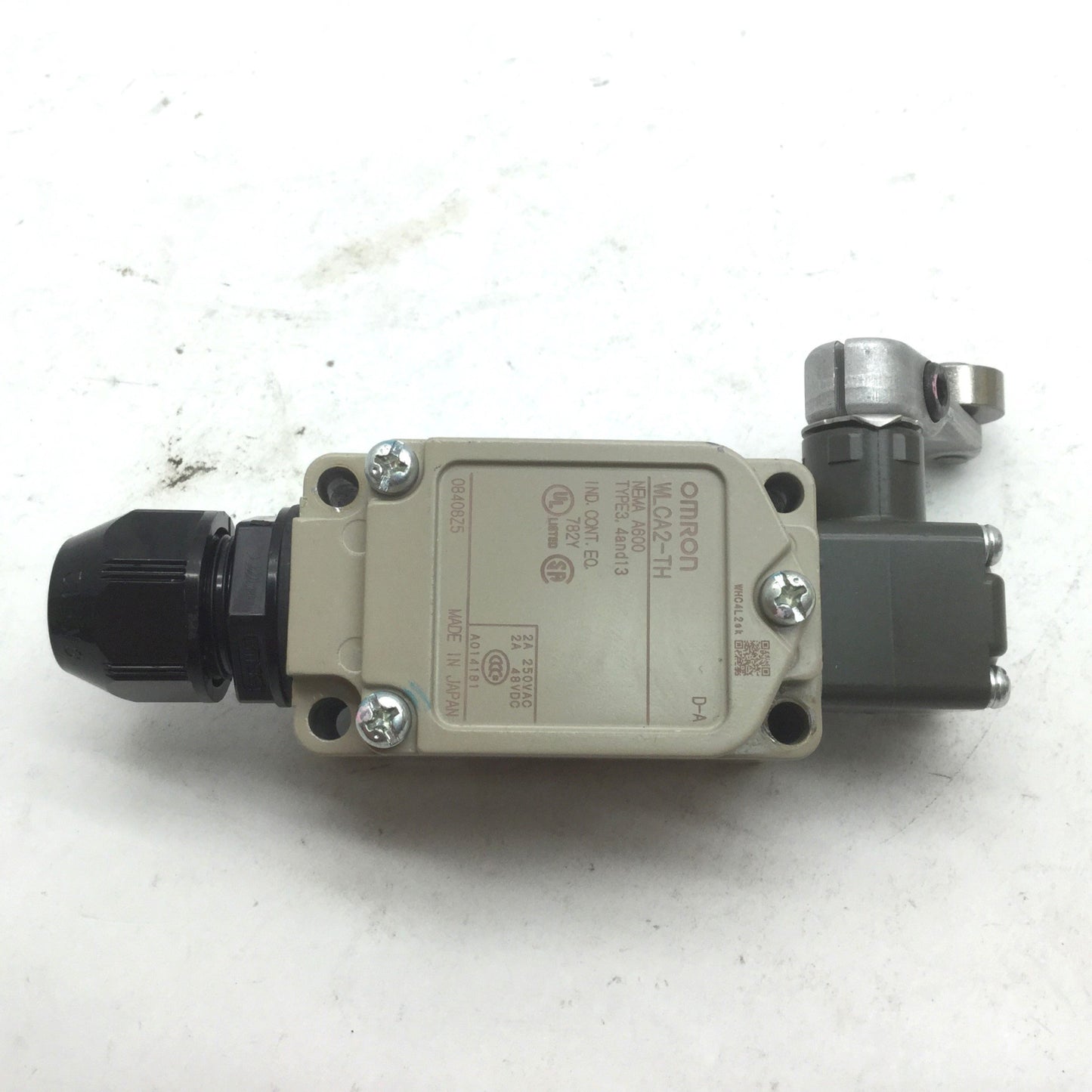 Used Omron WLCA2-TH Limit Switch Roller Lever 2A 250VAC/48VDC