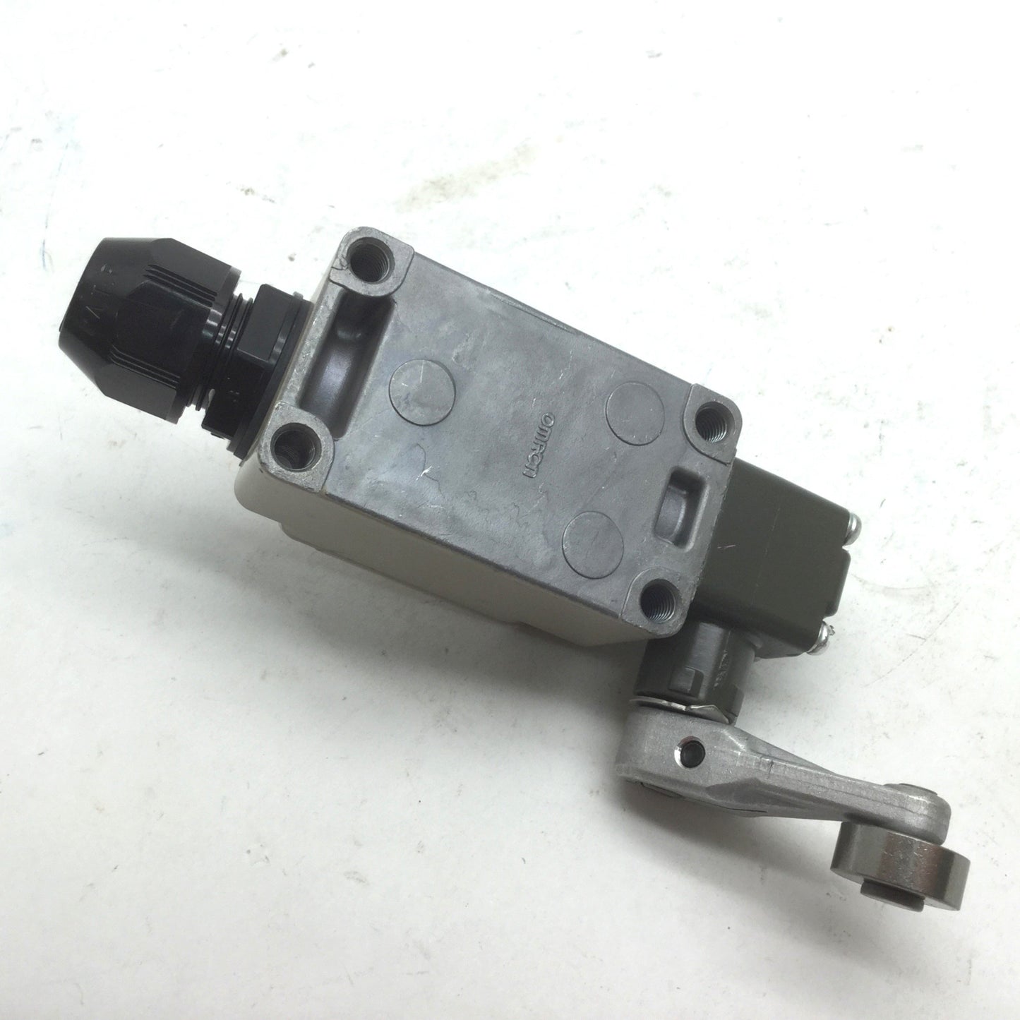 Used Omron WLCA2-TH Limit Switch Roller Lever 2A 250VAC/48VDC