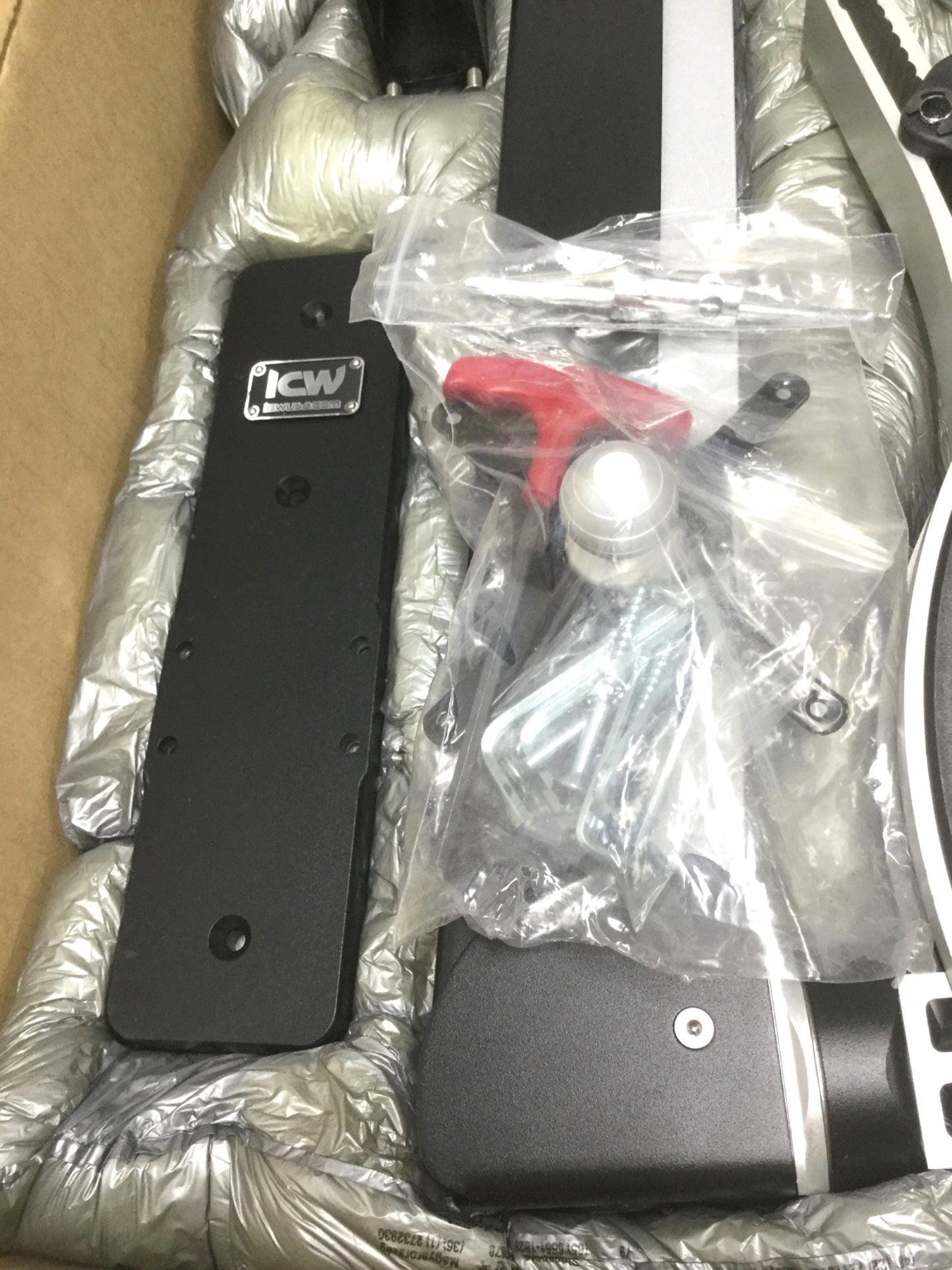 New Other ICW ELR5120 Elite T-Rex Adjuster Gas Spring Single-Arm Monitor Wall Mount 27"