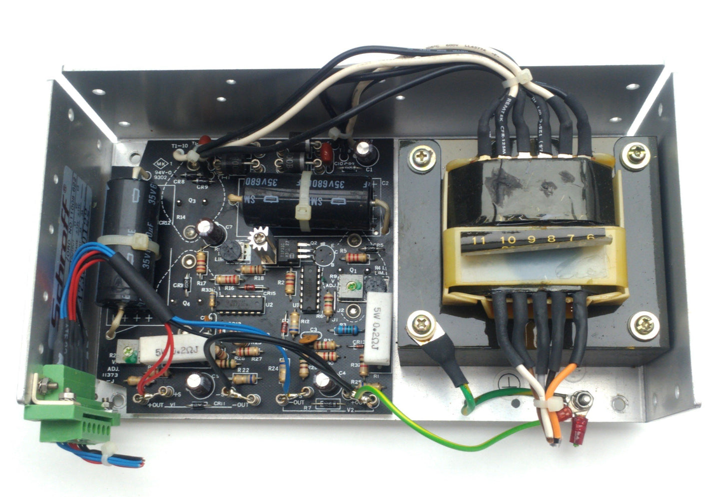 Used Schroff 11008-622 Power Supply, Output: 2x 15VDC 3A Input: 110/220VAC 50/60Hz