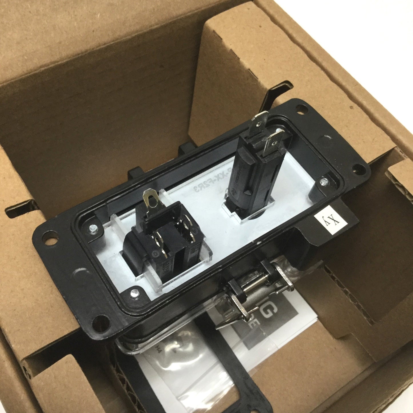 New Grace Engineered P-XX-F2R3 Panel Mount Simplex Outlet 120VAC 3A Breaker, Type 4X