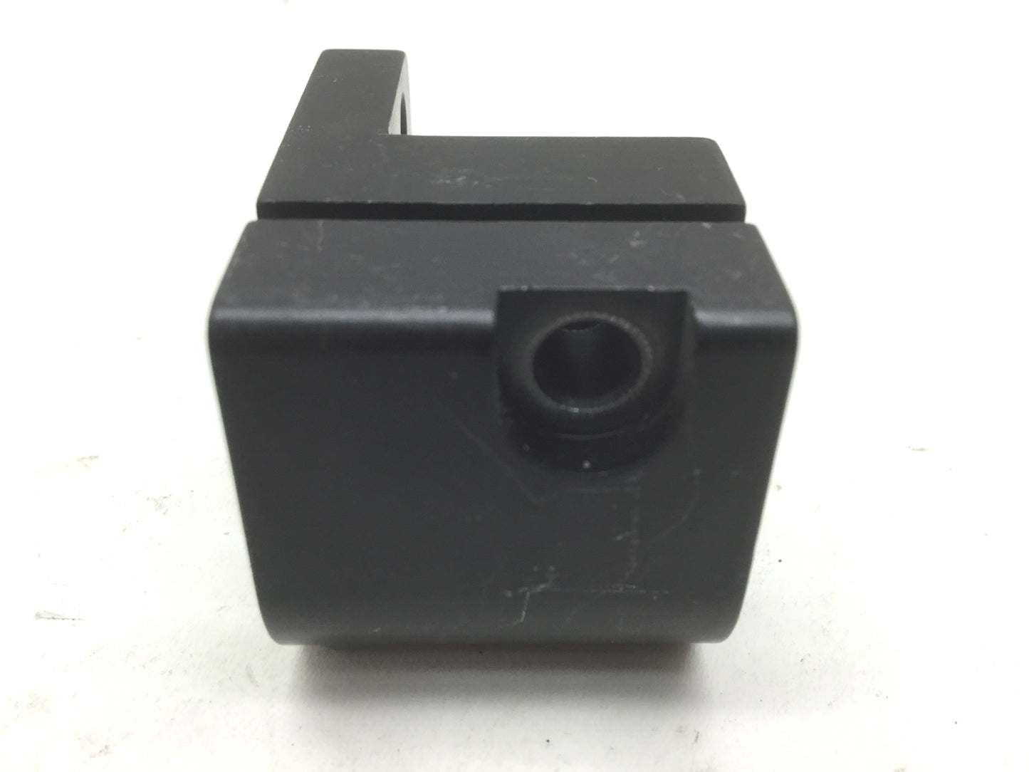 Used Gimatic MFI-A10 Framing Heavy Duty Cross Clamp Diameter: 20mm