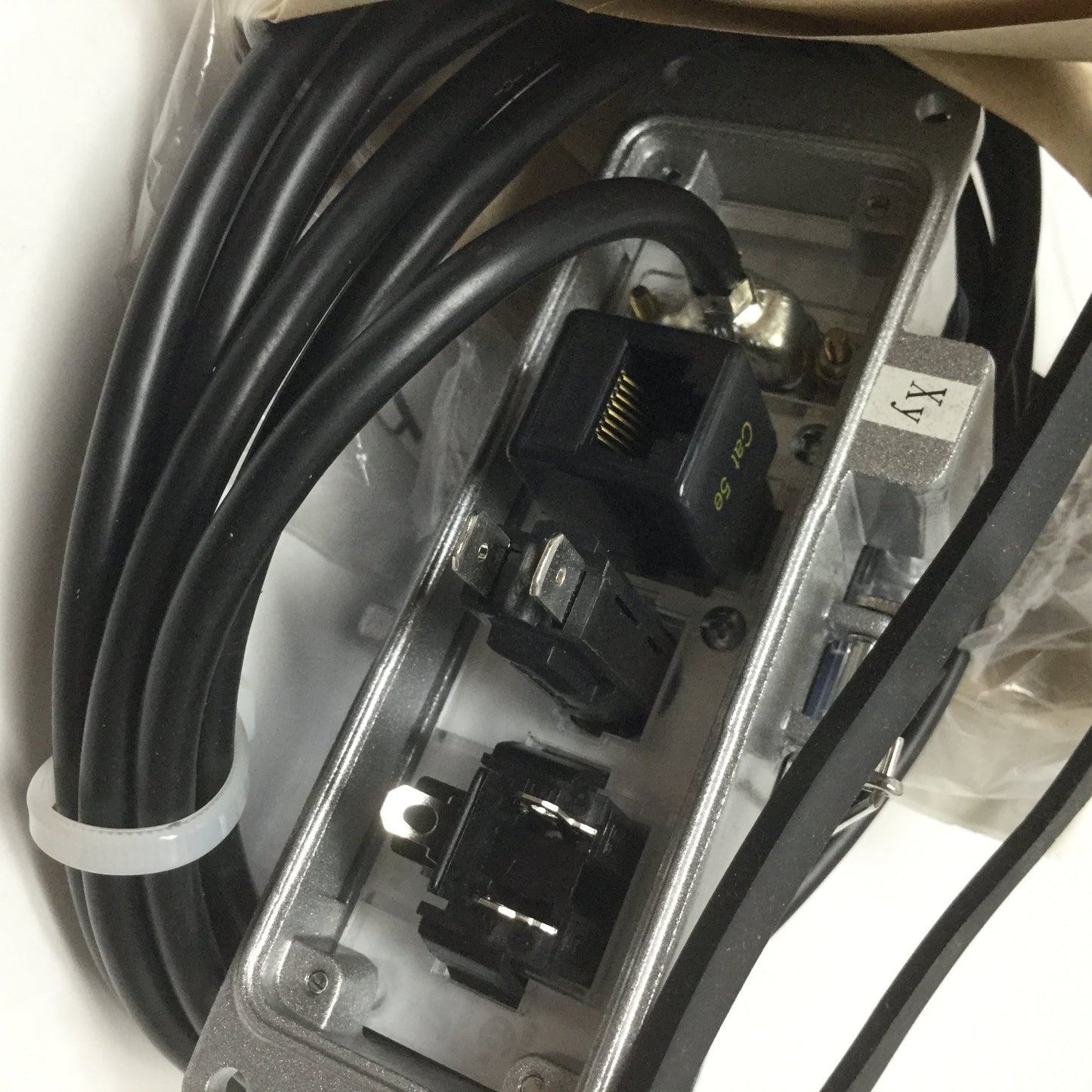 New – Open box Grace P-P1R2-H3R3 Enclosure Interface Panel Simplex Outlet Ethernet DB9 Serial