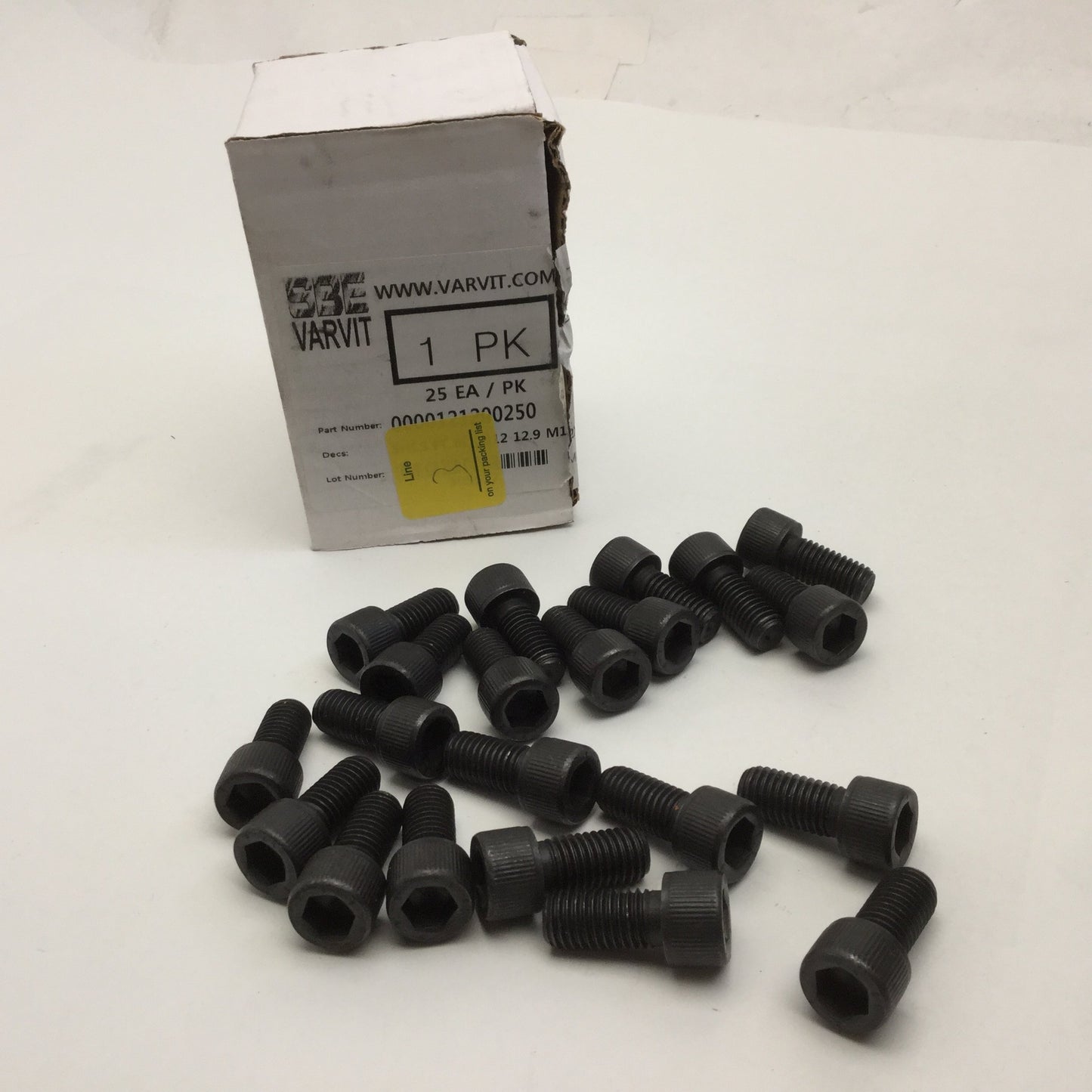 New – Open box Lot of 21 Varvit 0000121200250 Socket Head Cap Screws SHCS Bolts M12 x 25 Thread