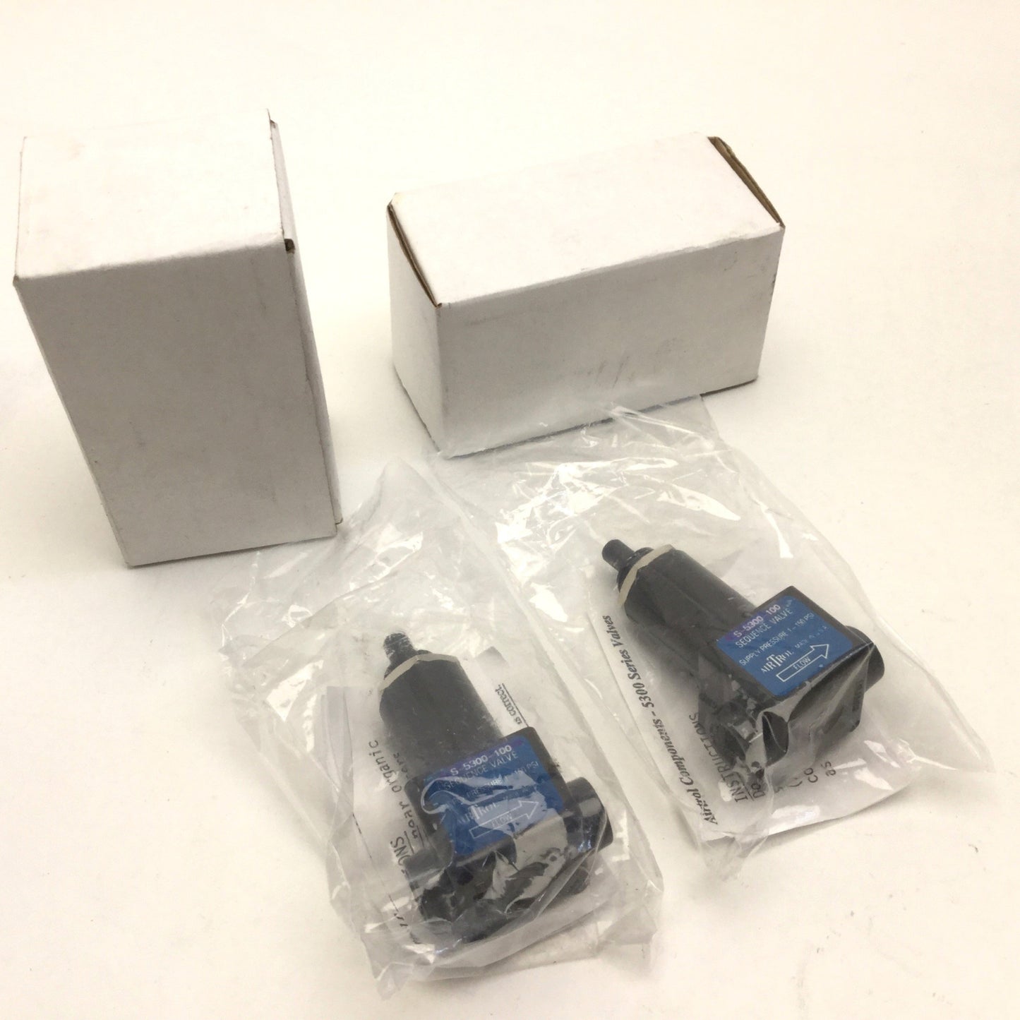 New – Open box Lot of 2 New Airtrol S-5300-100 Sequence Valve One Direction Pressure: 1-150PSI