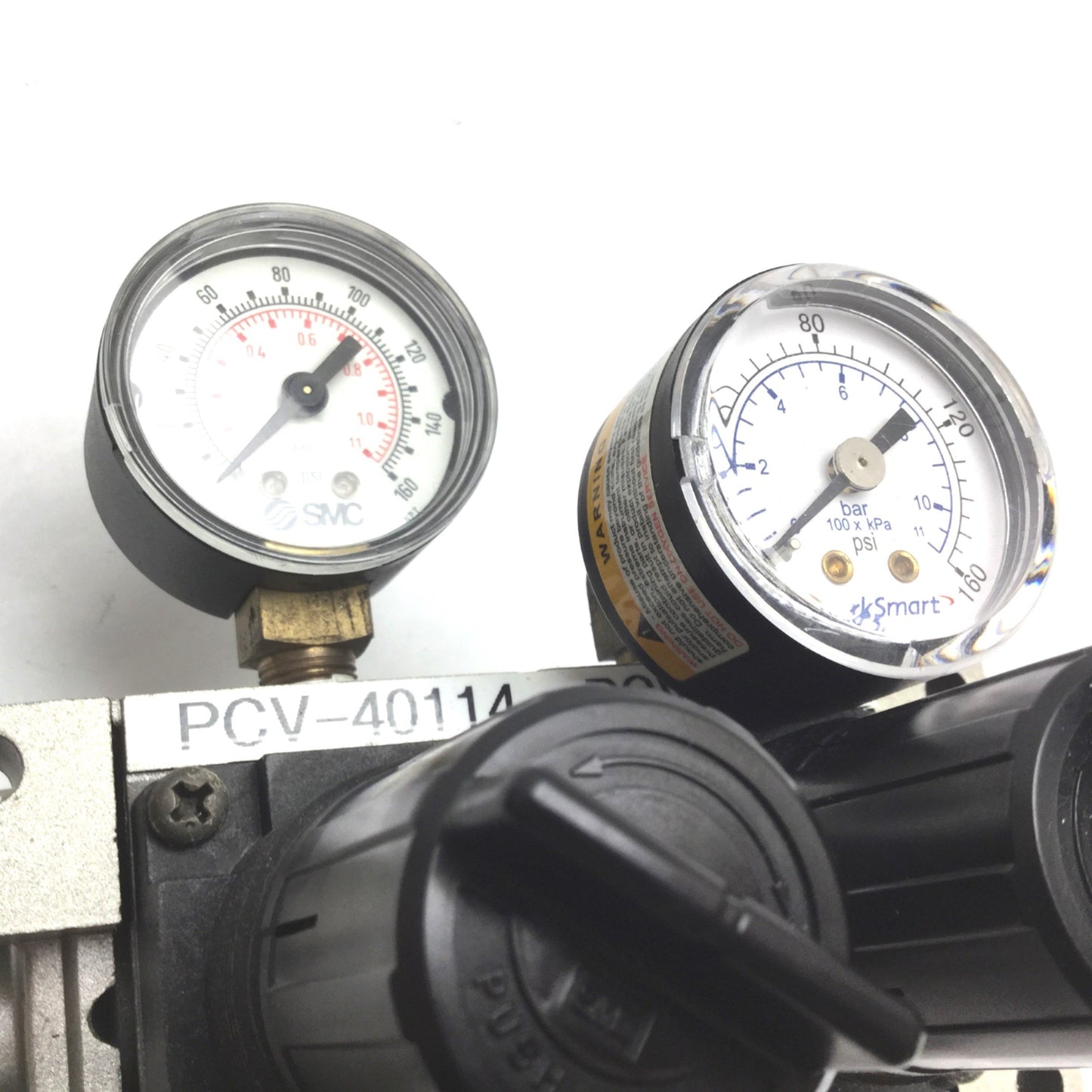 Used Manifold of 2 SMC NARM2500-B-N02 Regulator, Set Pressure: 0.05-0.85MPa, 1/4" NPT