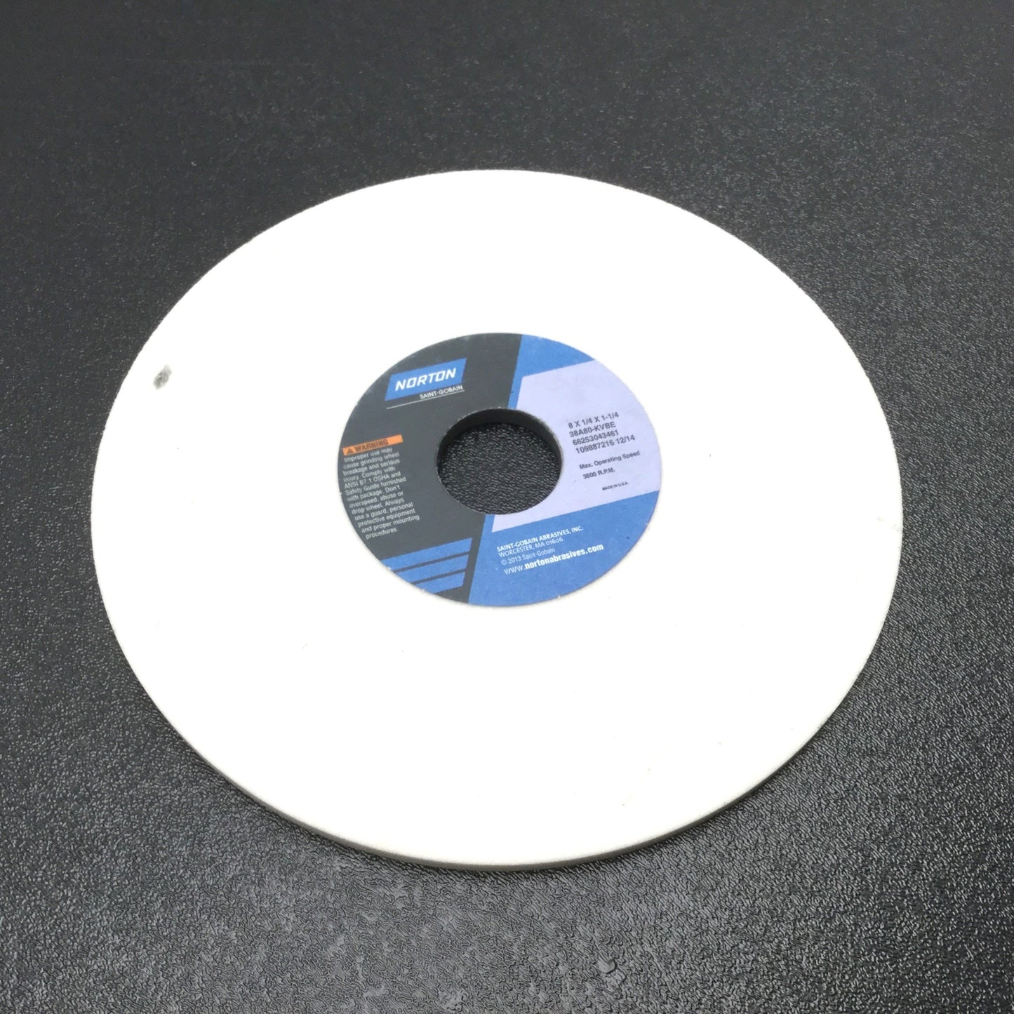 New Norton 38A80-KVBE 66253043461 Aluminum Oxide Grinding Wheel 8" x 1/4" x 1-1/4"