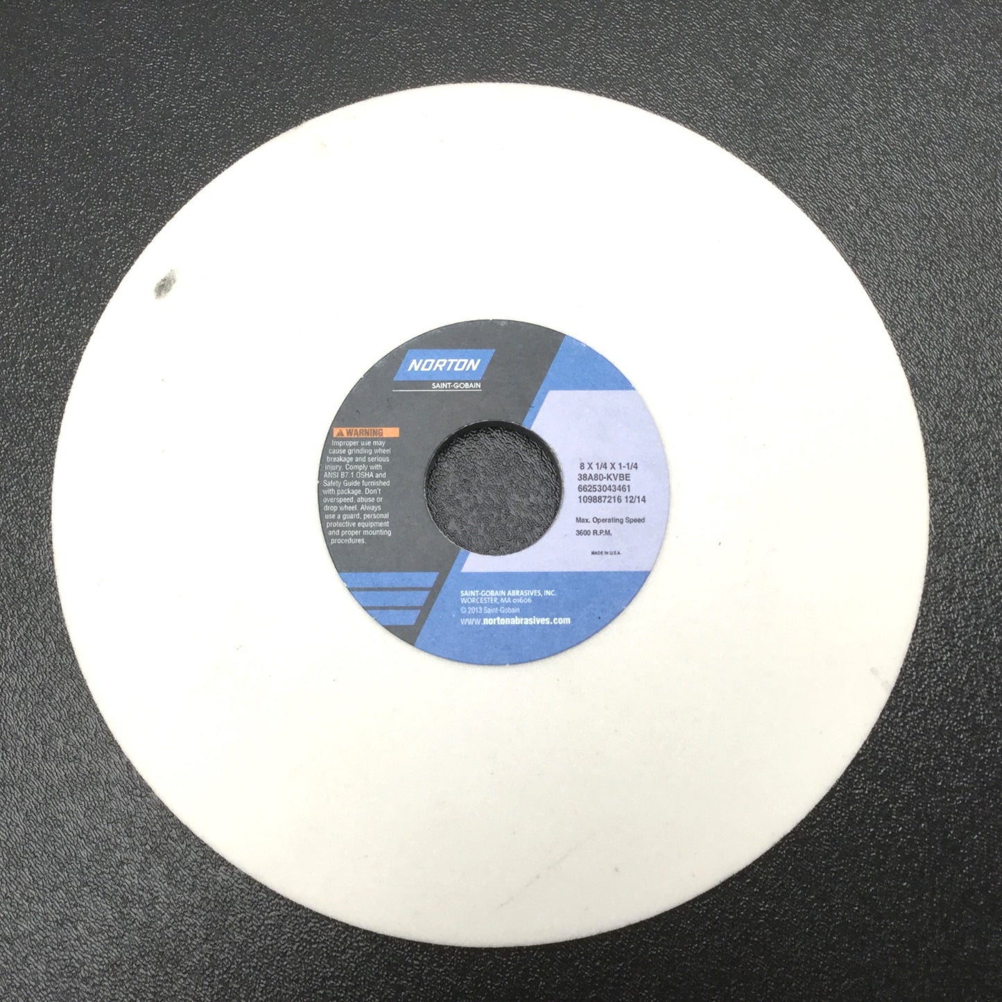 New Norton 38A80-KVBE 66253043461 Aluminum Oxide Grinding Wheel 8" x 1/4" x 1-1/4"