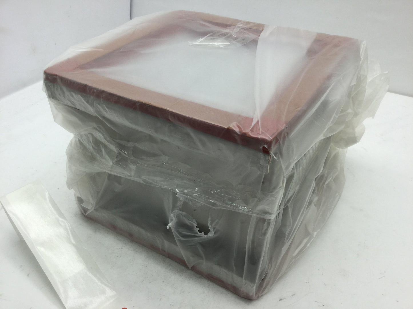 New – Open box AAF Flanders 0-007-C-03-03-SE-33-00-Z09028 Filter, 50CFM F0628456, 8"x5.875"x8"