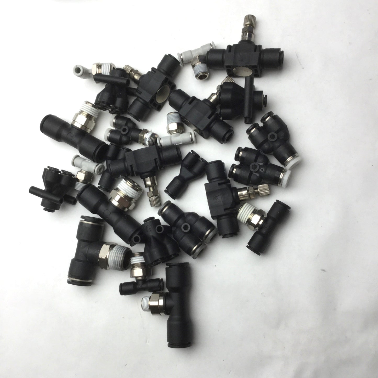 Used Lot of 25 Miscellaneous Assorted Fittings/Connectors See Pictures for Details