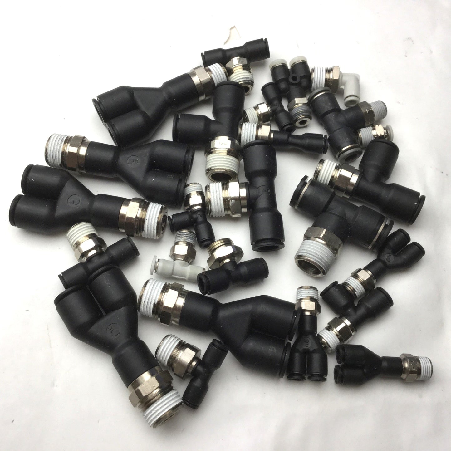 Used Lot of 25, Miscellaneous Assorted Fittings/Connectors See Pictures for Details