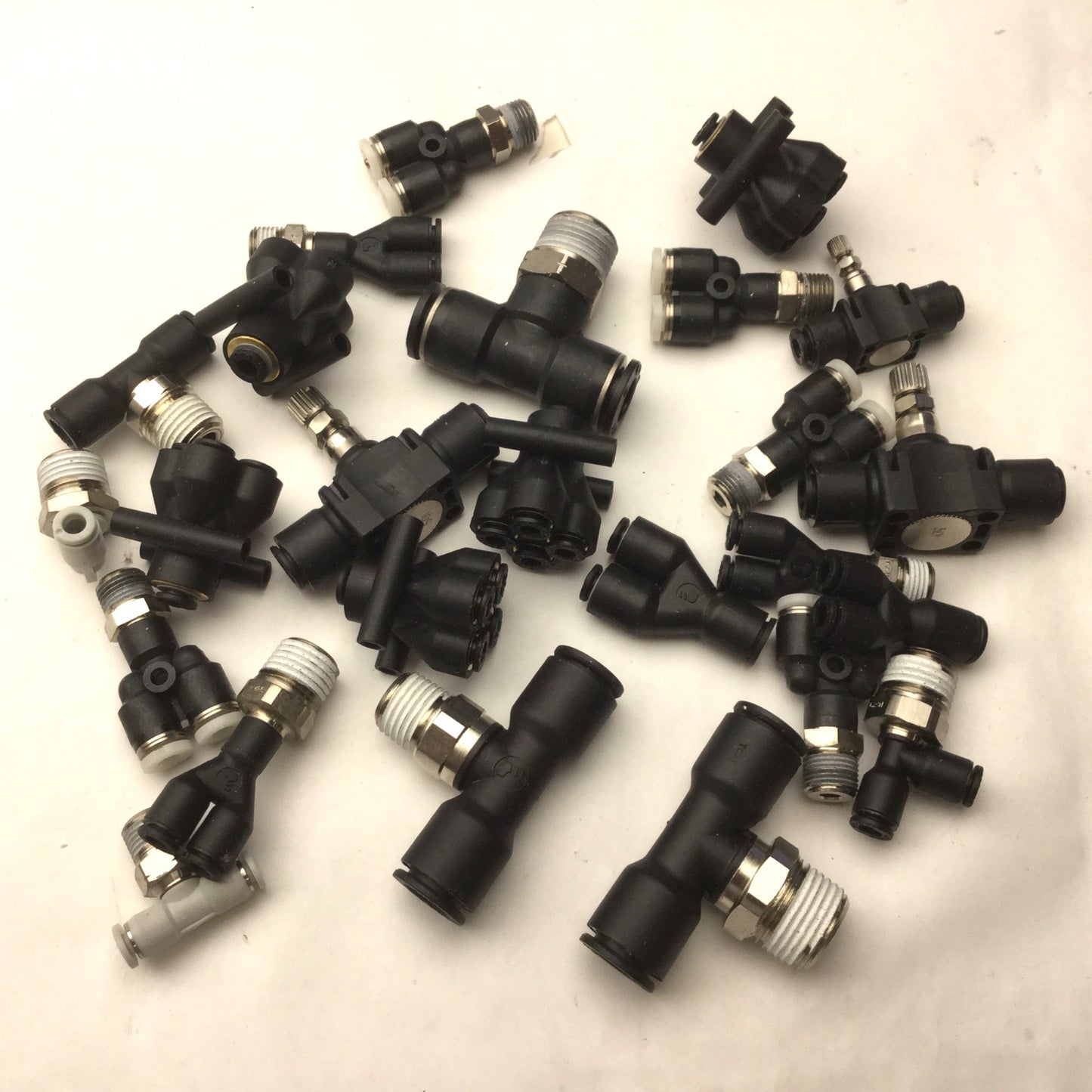 Used Lot of 25, Miscellaneous Assorted Fittings/Connectors, See Pictures for Details