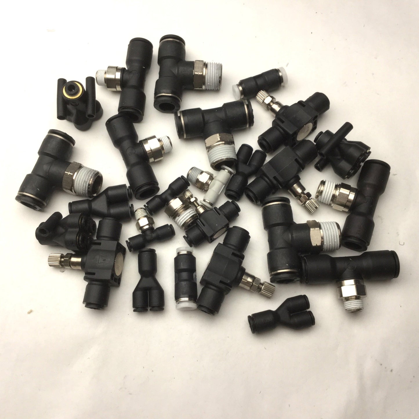 Used Lot of 25 Miscellaneous Assorted Connectors/Fittings See Pictures for Details