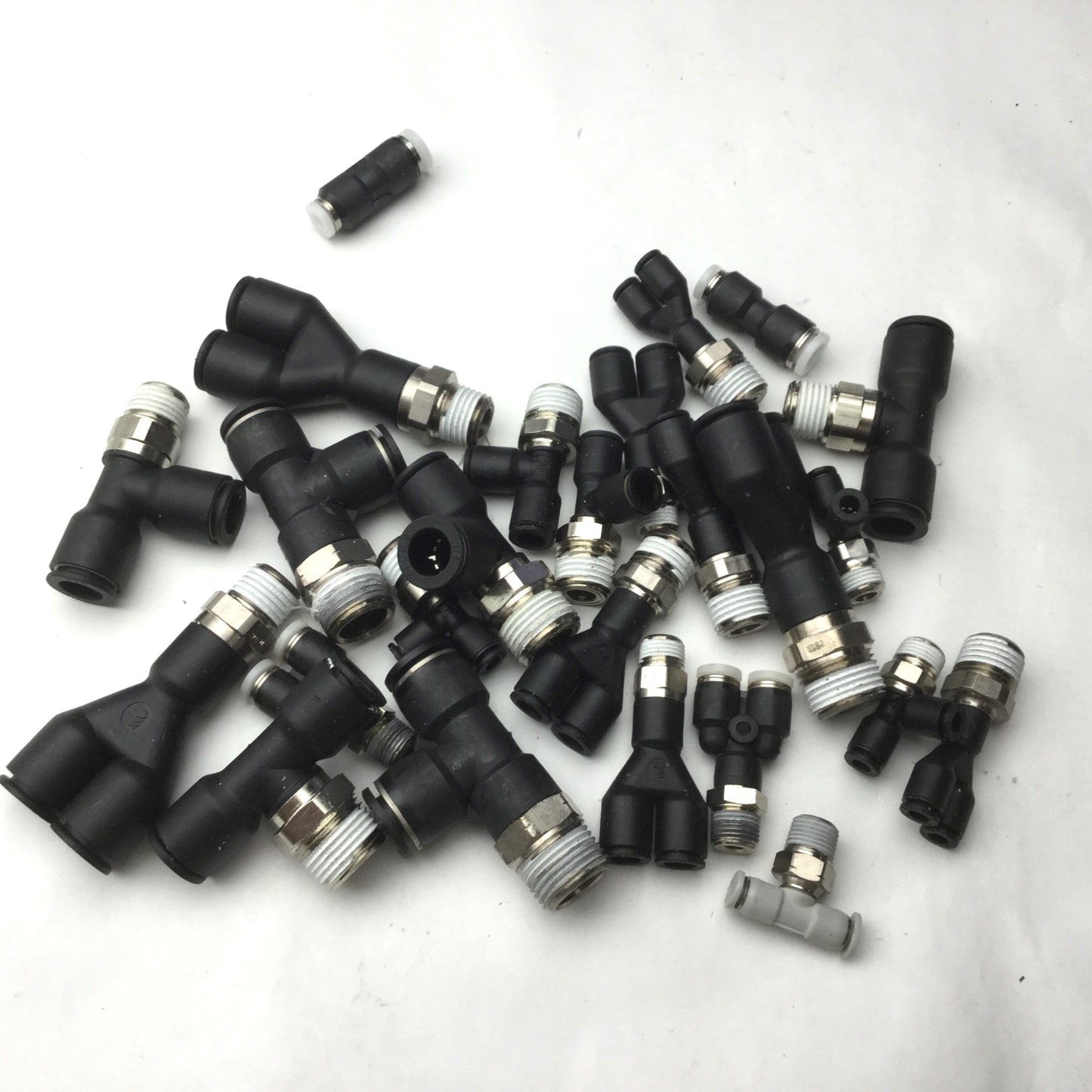 Used Lot of 25 Miscellaneous Assorted Connectors/Fittings See Pictures for Details