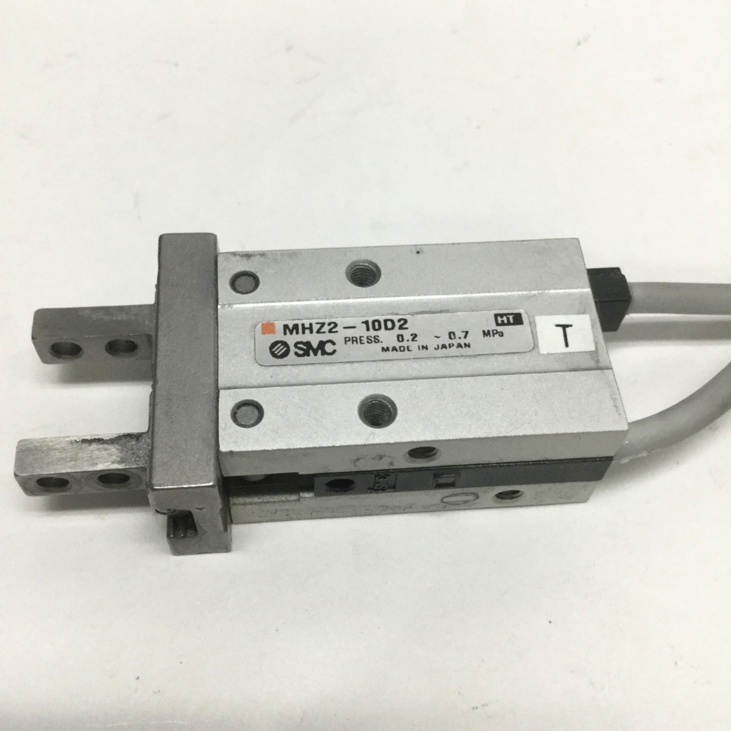 Used SMC MHZ2-10D2 Parallel Air Gripper, 2-Finger, 10mm Bore, 4mm Stroke, 0.2-0.7MPa