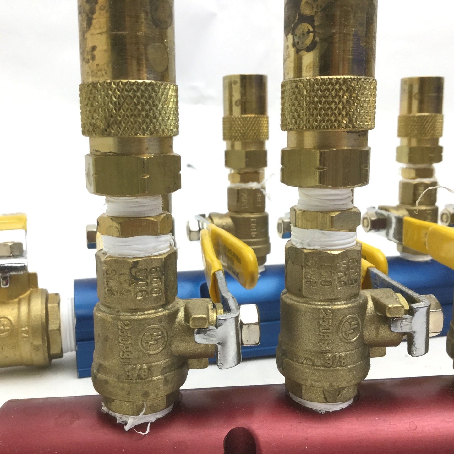 Used Burger & Brown Smartflow Hot & Cold 3/4" Aluminum Manifolds, 8 Ports Sized: 3/8"