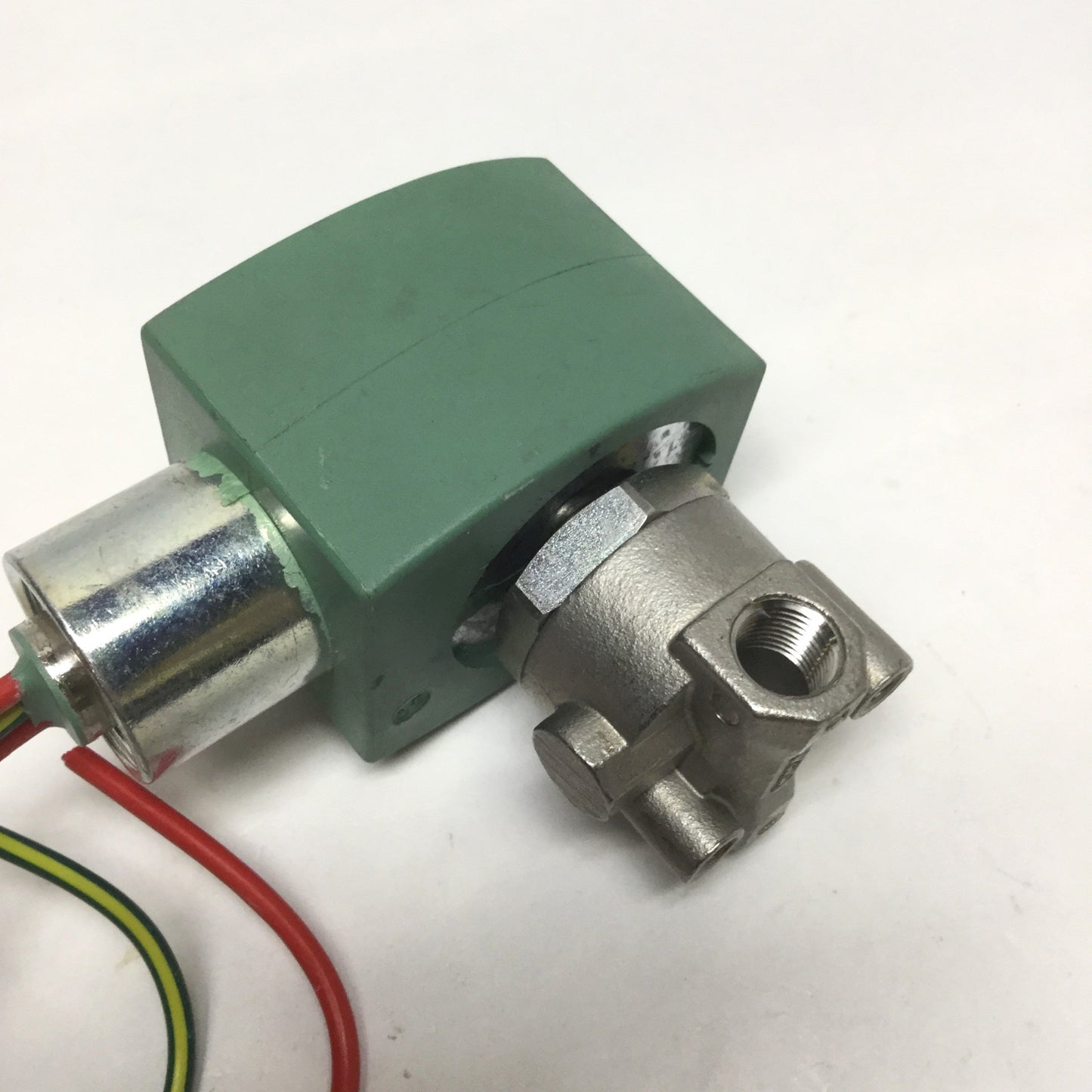 Used Asco 8262H012 Red Hat II Solenoid 2-Way Stainless Shutoff Valve 1/8" NPT, 120VAC