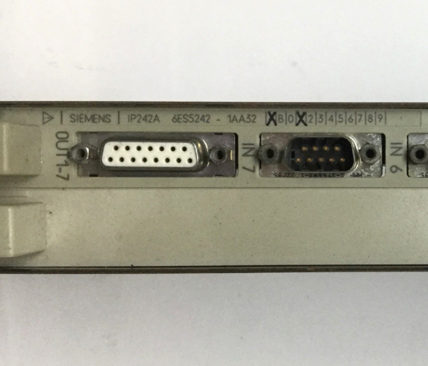 Used Siemens 6ES5242-1AA32 SIMATIC Pulse Counter Control Module w/ 6ES5491-0LB11 Case