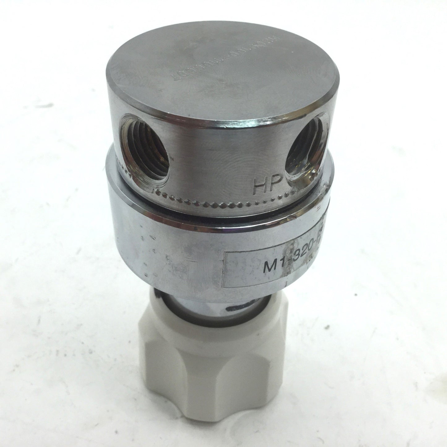 Used Western Medica M1-320-PG Compressed Gas Regulator 1/4" NPT Carbon Dioxide CO2