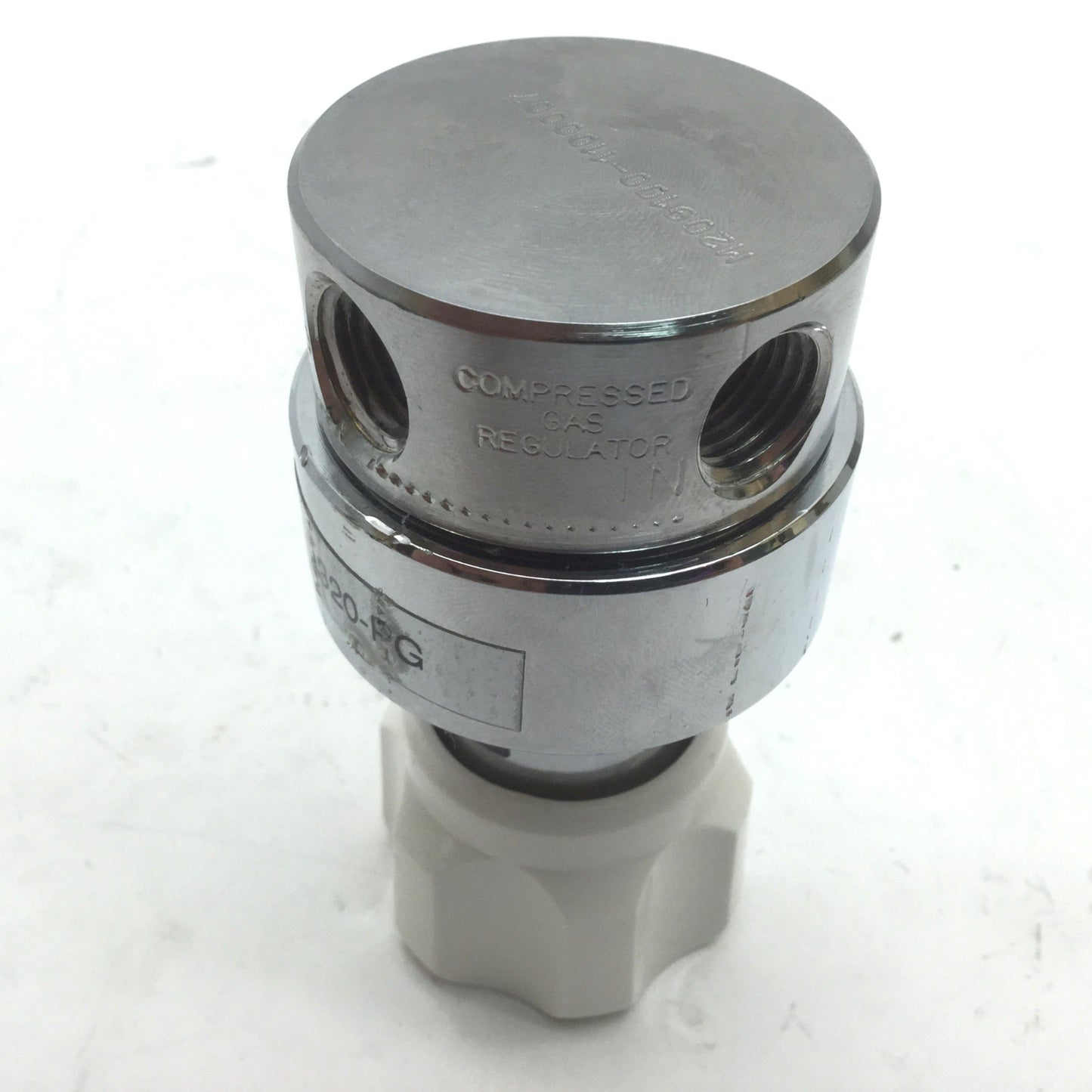 Used Western Medica M1-320-PG Compressed Gas Regulator 1/4" NPT Carbon Dioxide CO2