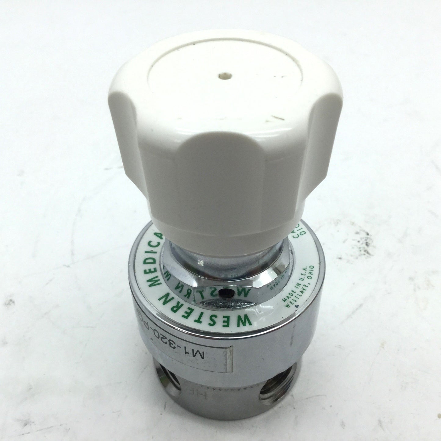 Used Western Medica M1-320-PGH Compressed Gas Regulator 1/4" NPT Carbon Dioxide CO2