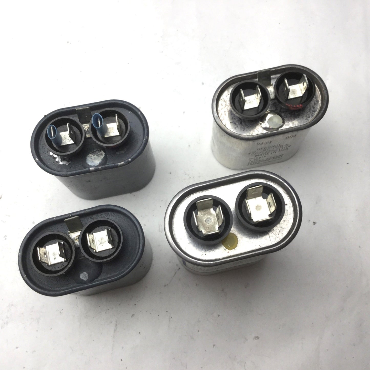 Used Lot of 4 Miscellaneous Capacitors, With 3 Caps, 3x 660 VAC, 1x 370 VAC