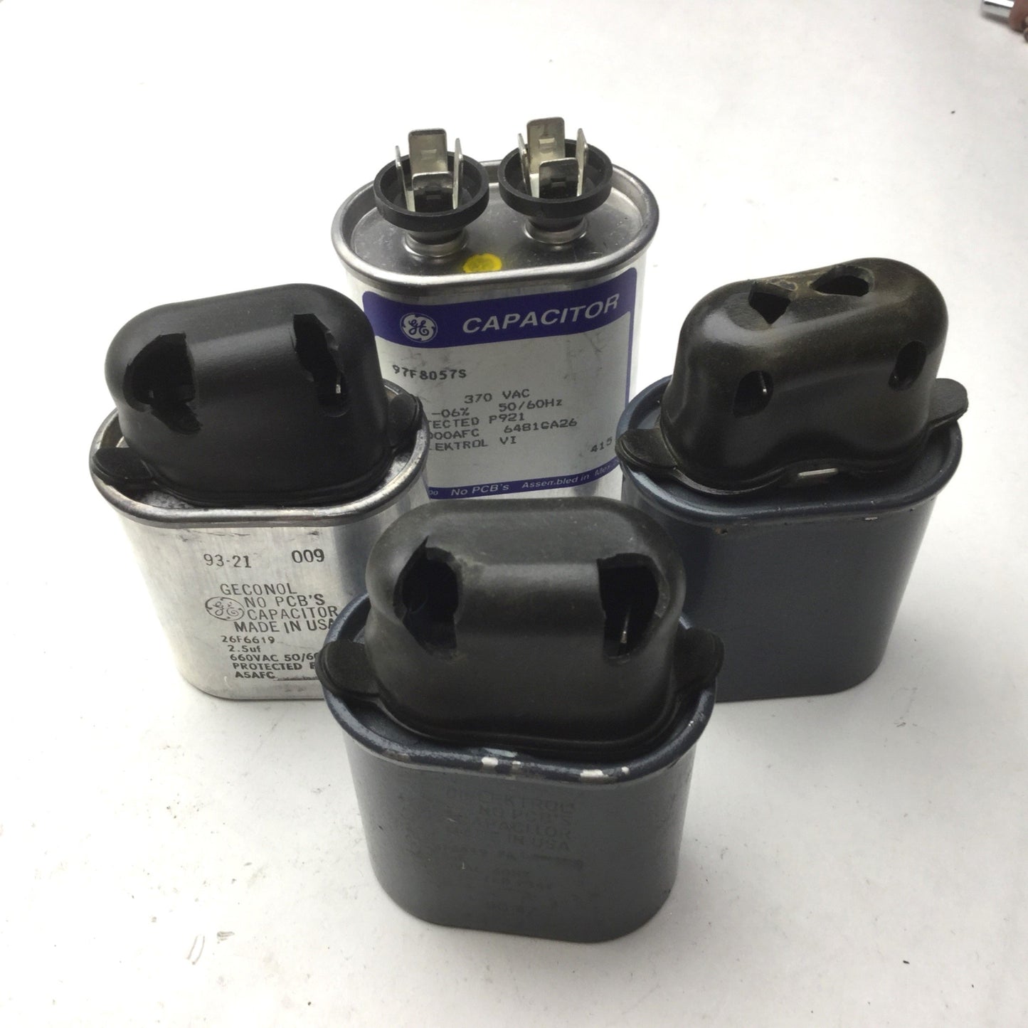 Used Lot of 4 Miscellaneous Capacitors, With 3 Caps, 3x 660 VAC, 1x 370 VAC
