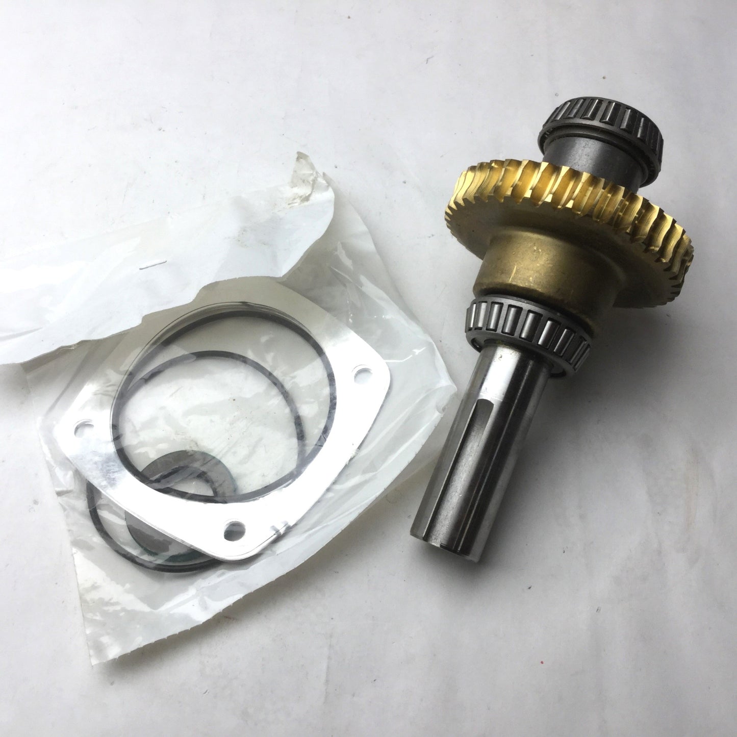 Used Boston Gear Z721-3A-40M Replacement RDCR Gear, DBL RED, Bronze, Ratio: 150:1