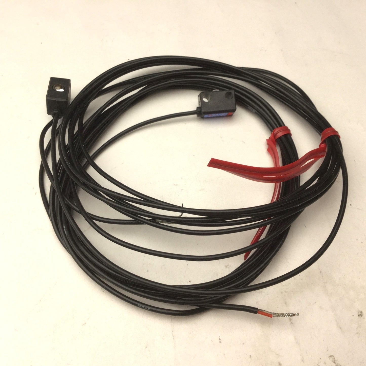 New Keyence PS-55T & PS-55R Photoelectric Transmitter and Receiver Sensors, 4M