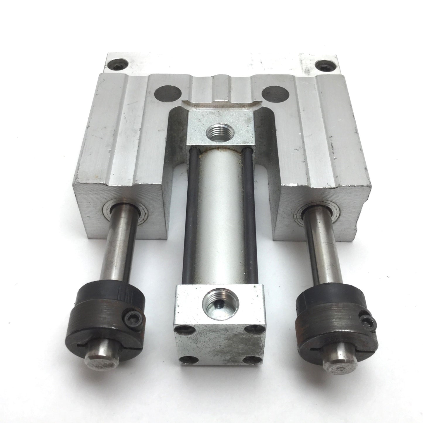 Used Phd SDC12X1-1/4-AE Pneumatic Cylinder, Bore 0.75", Stroke 1.25", Ports 1/8" NPT