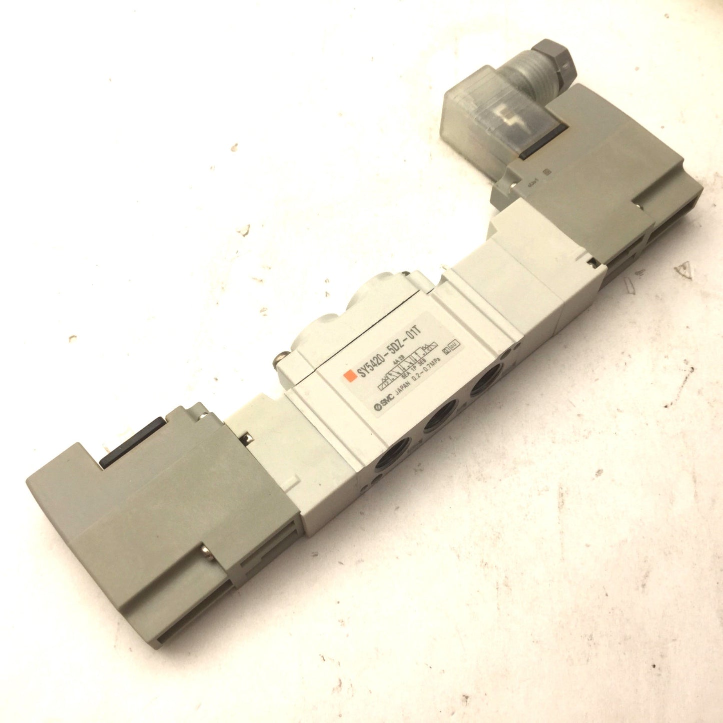 Used SMC SY5420-5DZ-01T Solenoid Valve, 24VDC, 5-Port, 3 Position Exhaust Center