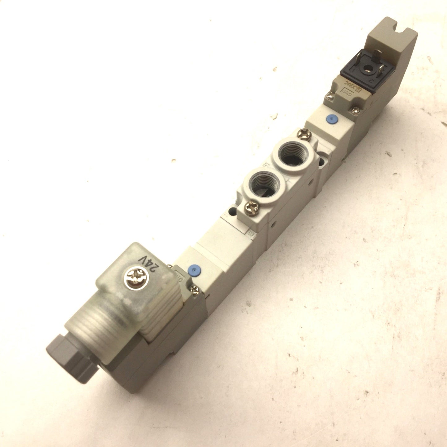 Used SMC SY5420-5DZ-01T Solenoid Valve, 24VDC, 5-Port, 3 Position Exhaust Center