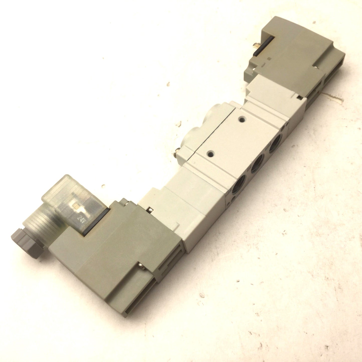 Used SMC SY5420-5DZ-01T Solenoid Valve, 24VDC, 5-Port, 3 Position Exhaust Center
