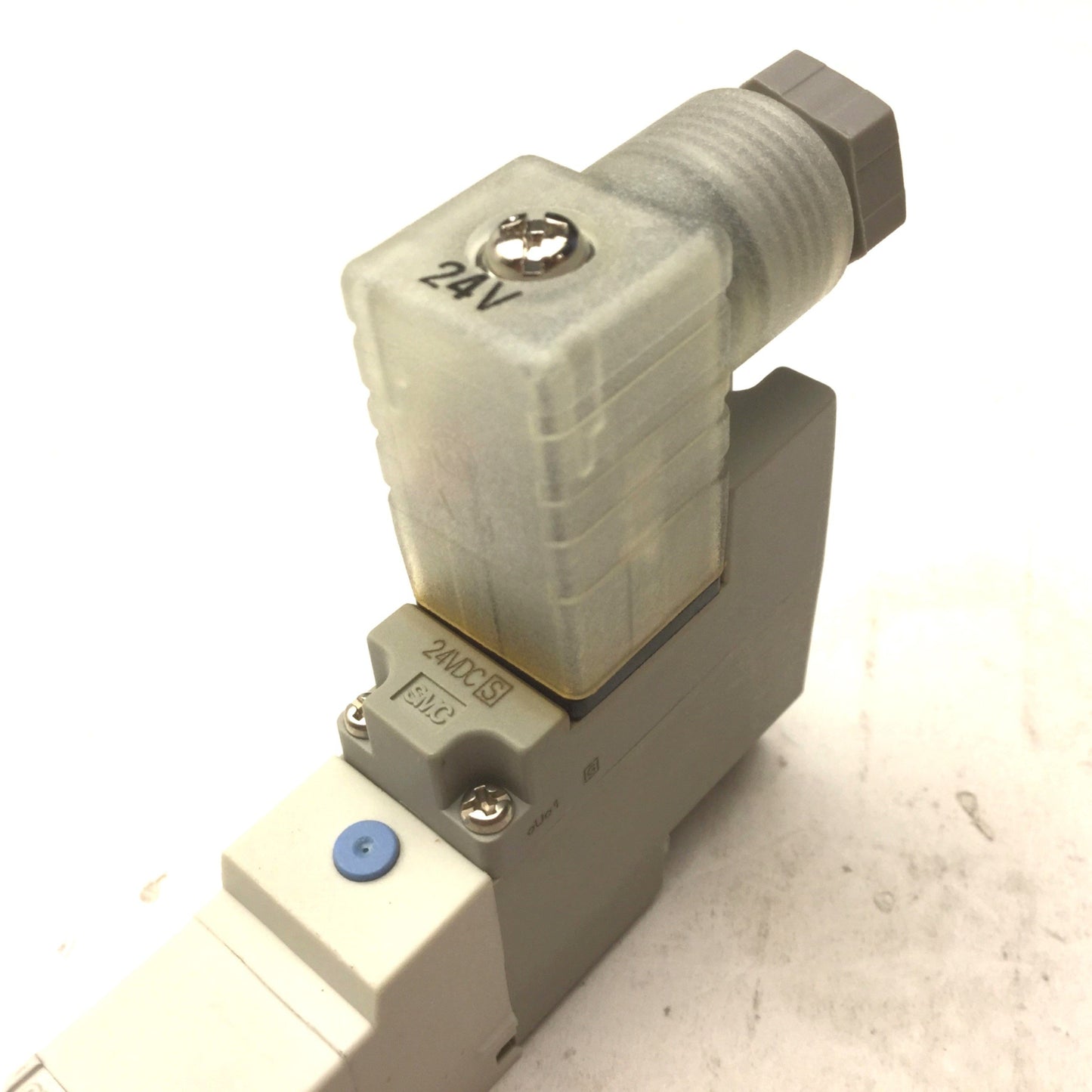 Used SMC SY5420-5DZ-01T Solenoid Valve, 24VDC, 5-Port, 3 Position Exhaust Center