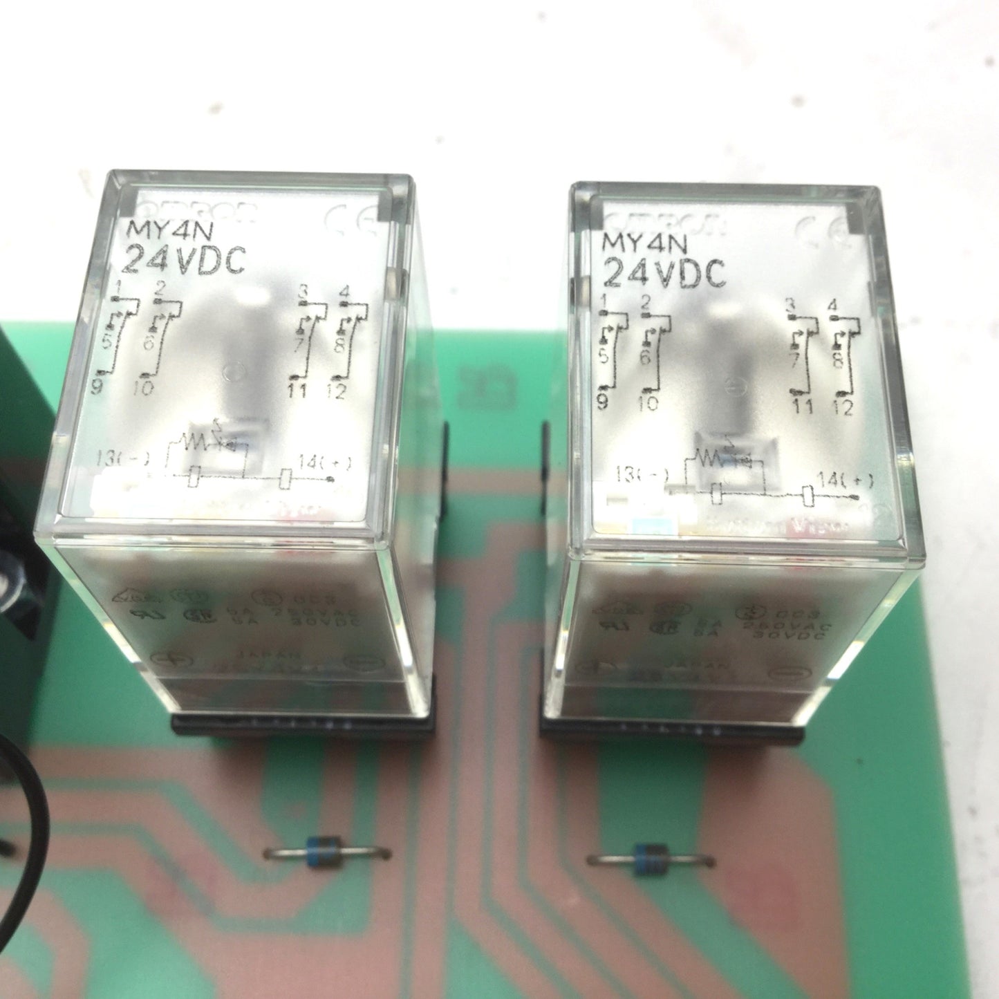 Used Unichem U-122 Circuit Board With NAIS HE2aN-S-DC24V Relay & 2x Omron MY4N Cubes