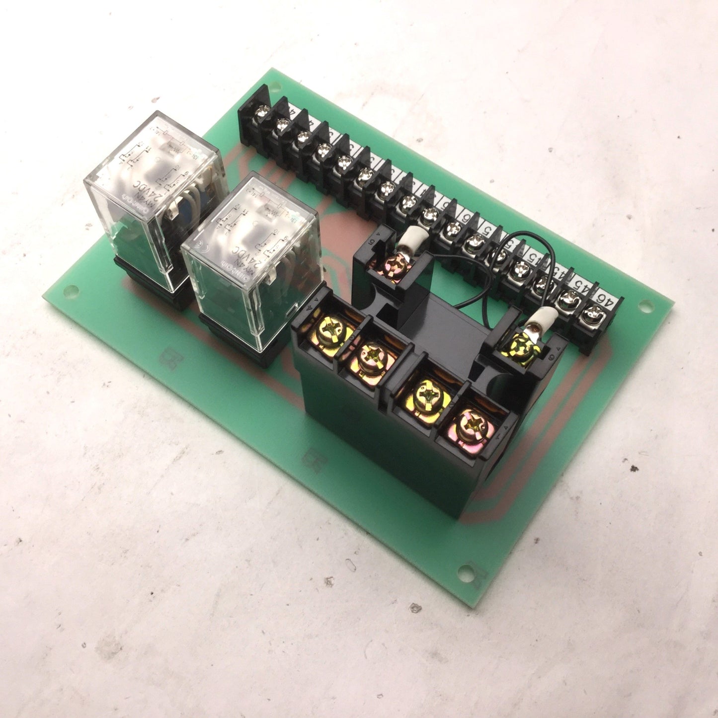 Used Unichem U-122 Circuit Board With NAIS HE2aN-S-DC24V Relay & 2x Omron MY4N Cubes