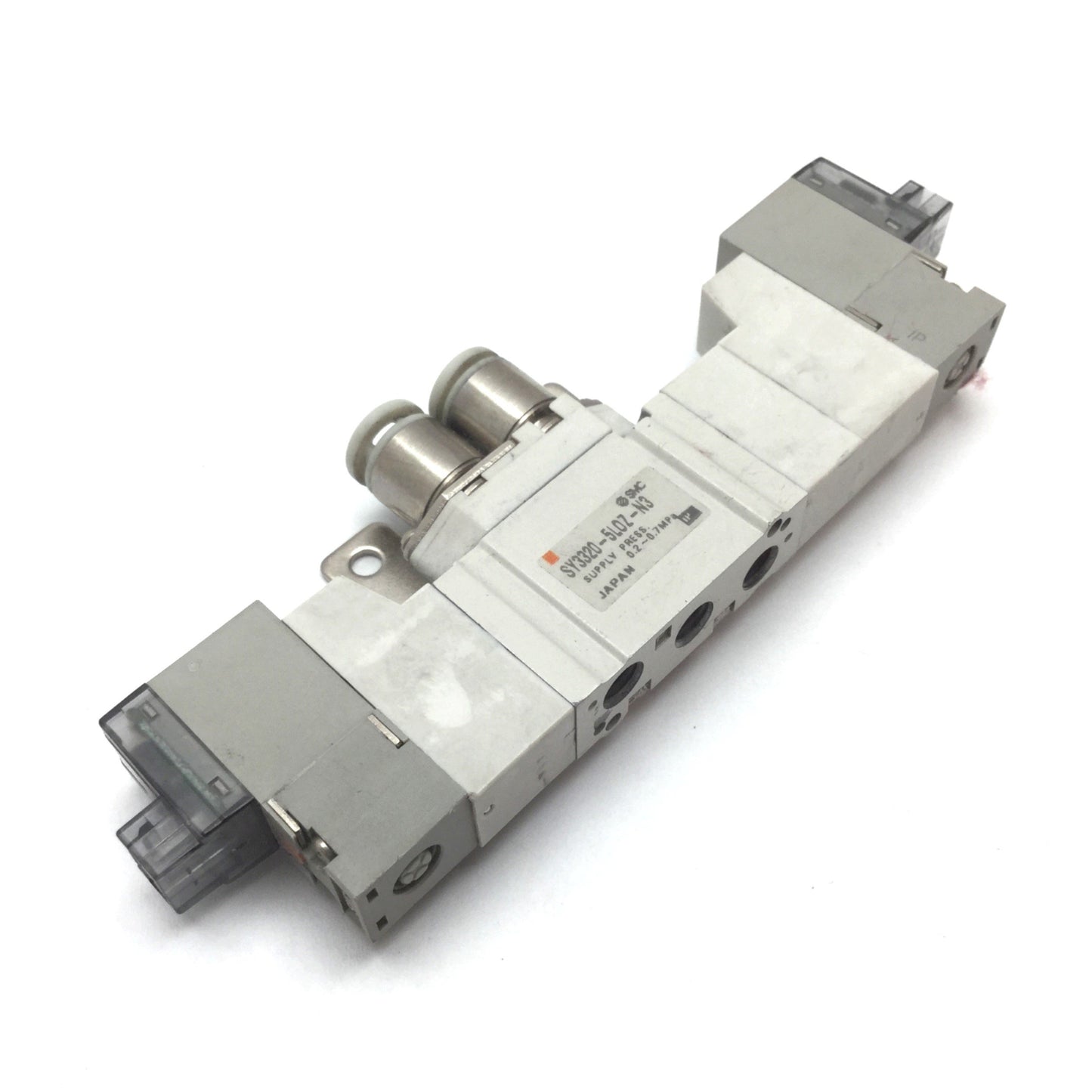 Used SMC SY3320-5LOZ-N3 Solenoid Valve, 3-Position 5-Port, 24VDC, 0.2-0.7MPa, M5x0.8