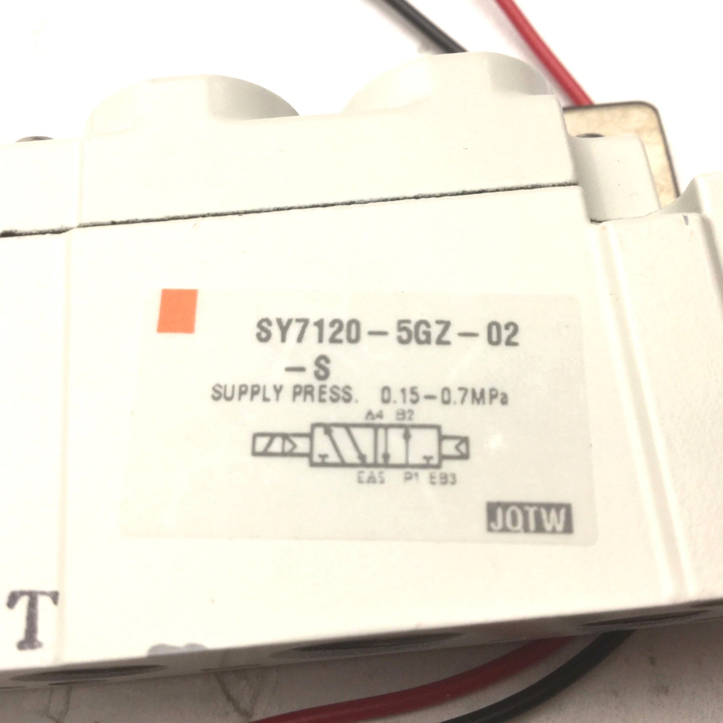 New – Open box SMC SY7120-5GZ-02-S Solenoid Valve, 2-Position 5-Ports, Voltage: 24VDC