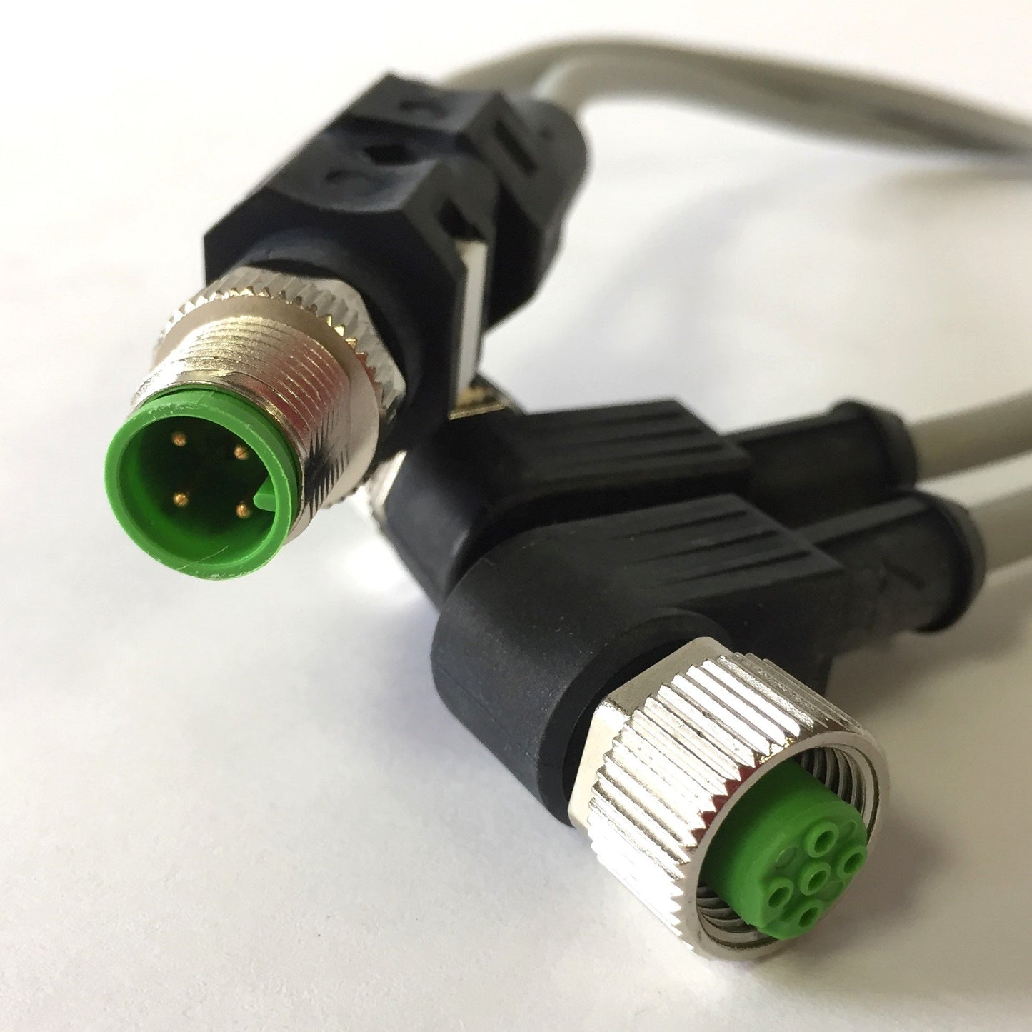 New – Open box Lot of 2 Murr Elektronik 7000-40761-2230030 Cable Cordset, M12 Y-Distributor