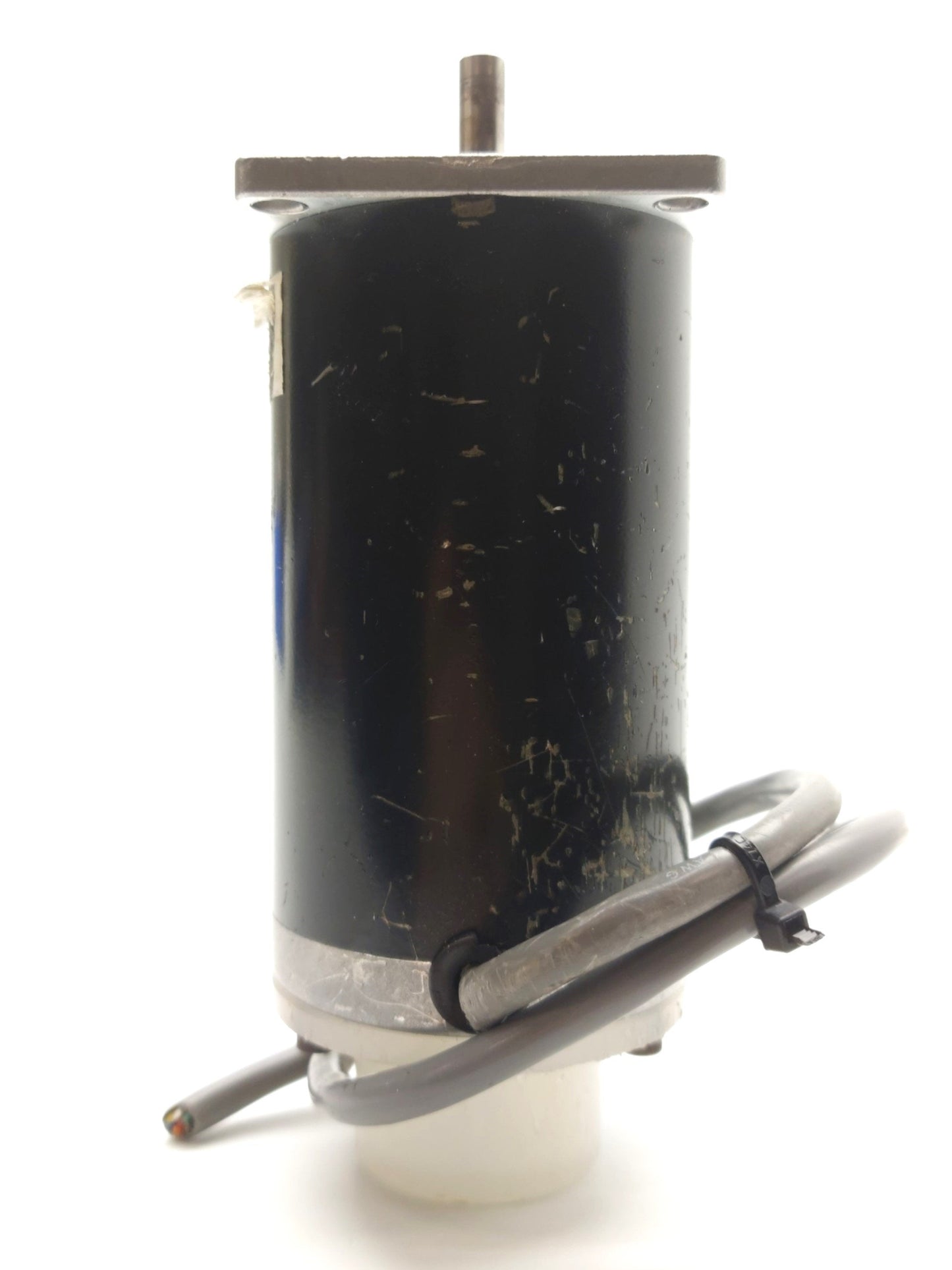 Used Parker S57-102-MO Compumotor Stepper Motor, 1.8ø/step, 1/4" Shaft, NEMA 23