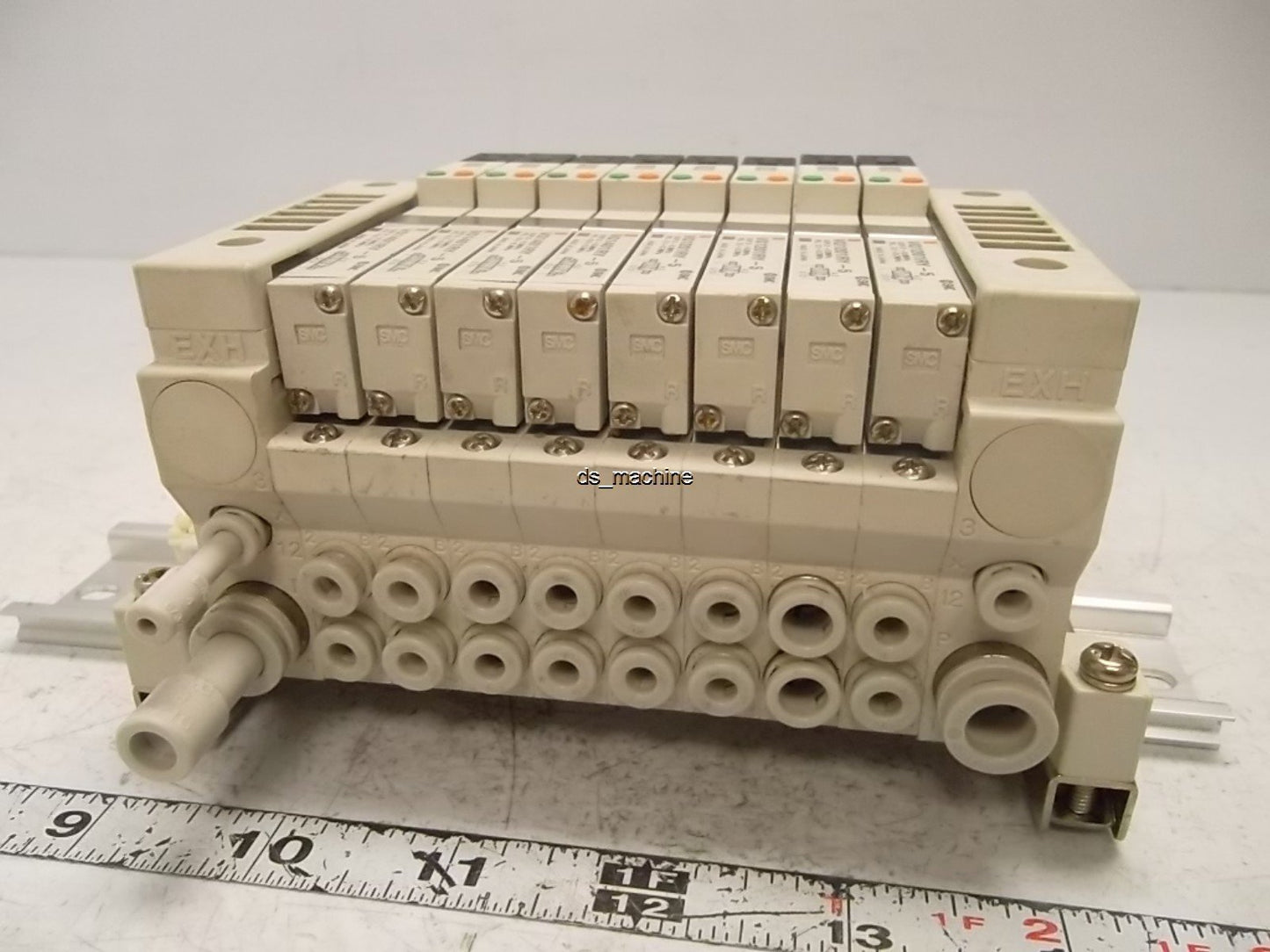 Used SMC Bank of 8 Valves (4) VQ1201RY-5, (4) VQ1401RY-5