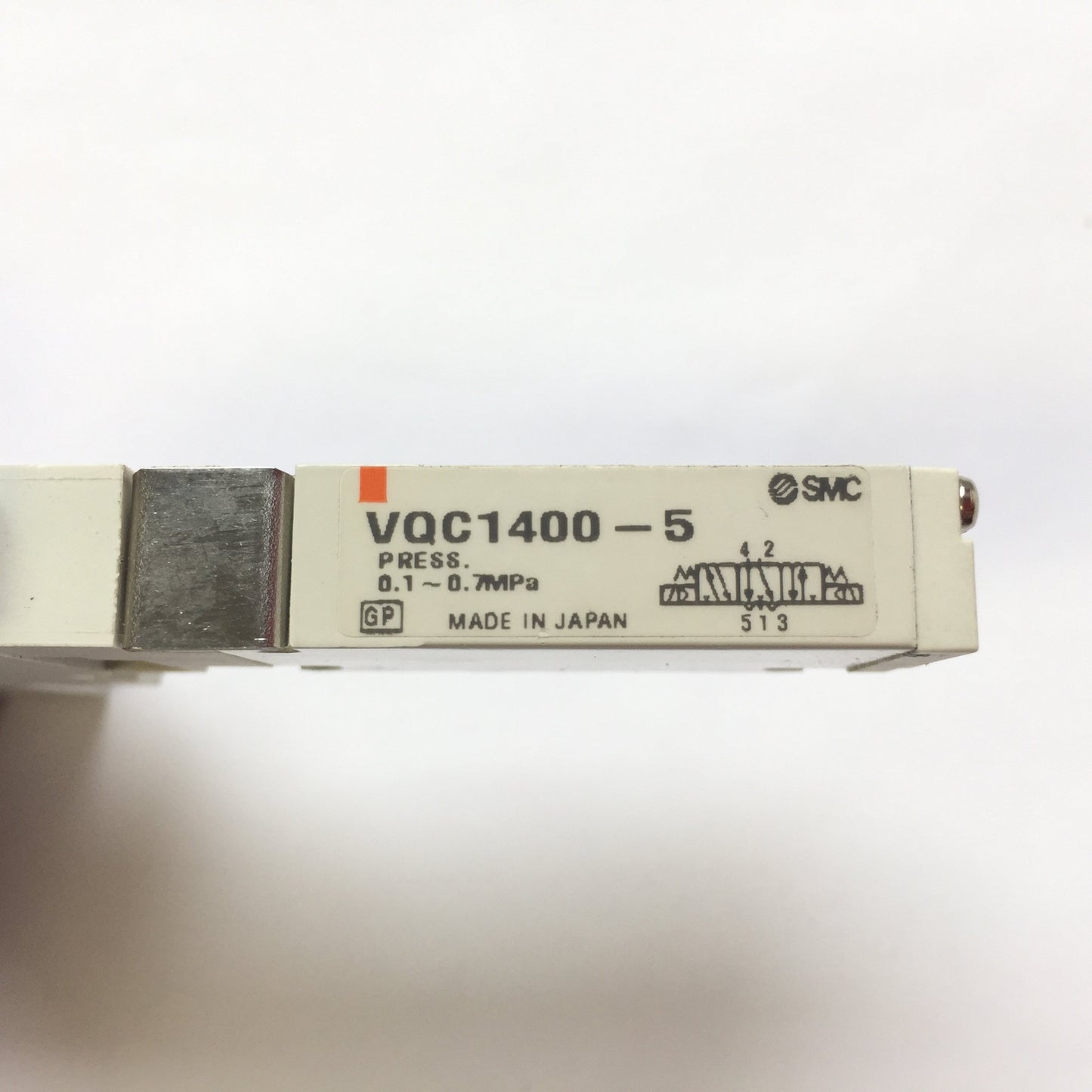 New – Open box Lot of 3 SMC VQC1400-5 Pneumatic 5-Port Solenoid Valve, 3-Position, 24VDC Coil