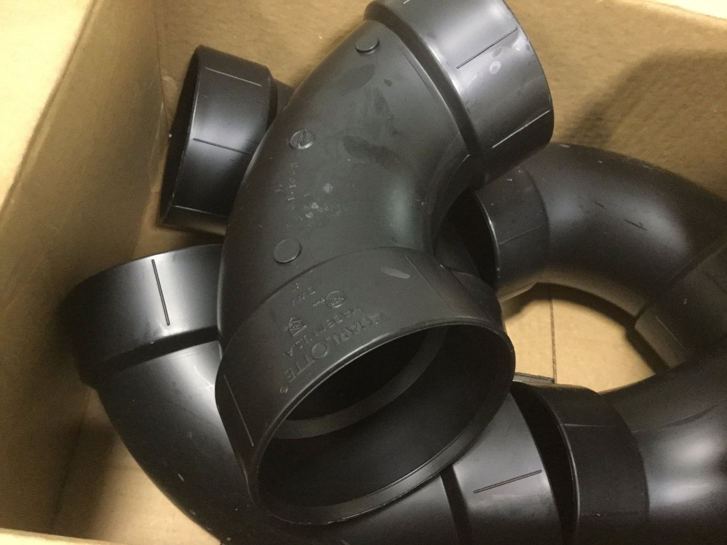 New – Open box Box of 5 Charlotte ABS-DWV Schedule 40 Long Sweep 1/4 Bend Hub x Hub 4" Pipe