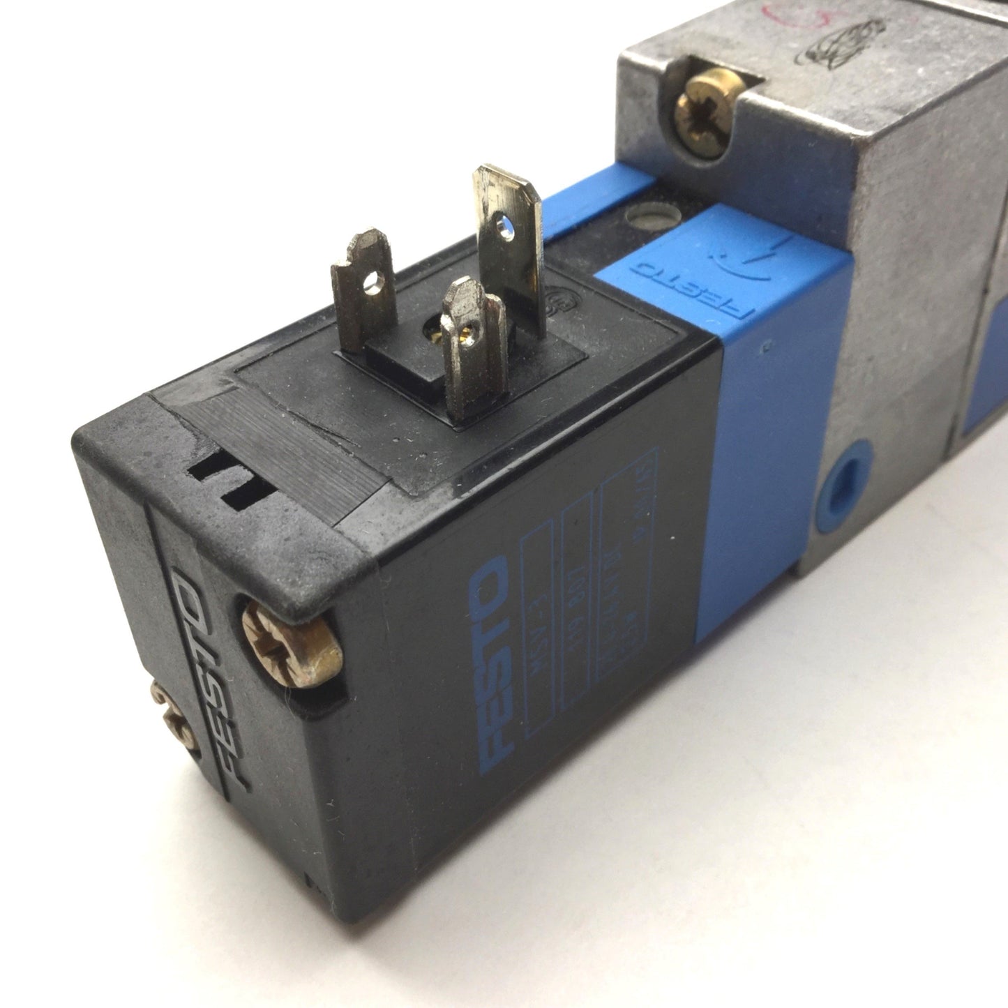 Used Festo MVH-5/3G-1/8-B Solenoid Valve, 20.4-26.4VDC, 3-Position 5-Port