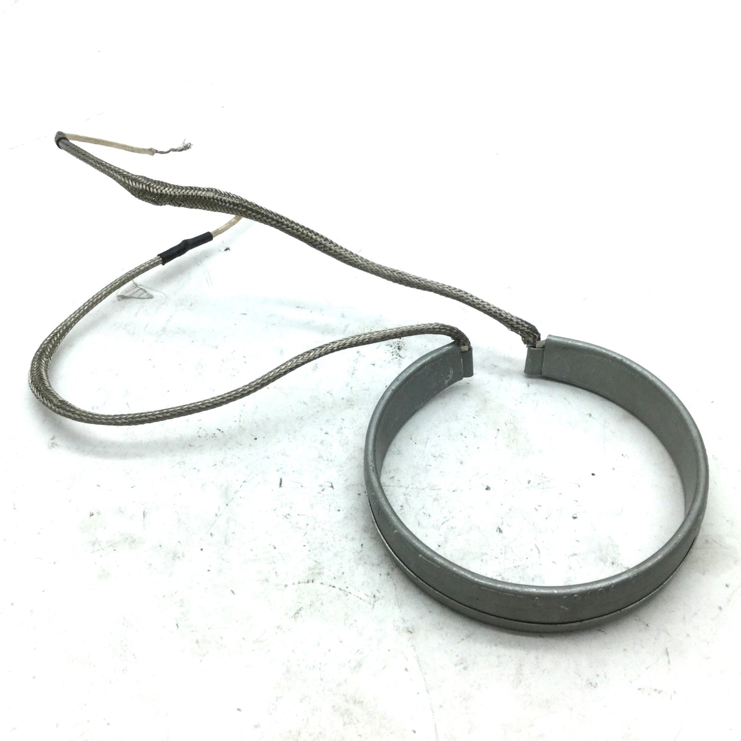 Used Delta 90963C Heater Band, 240V 150W, ID: 3.68", OD: 4", W: 0.78"