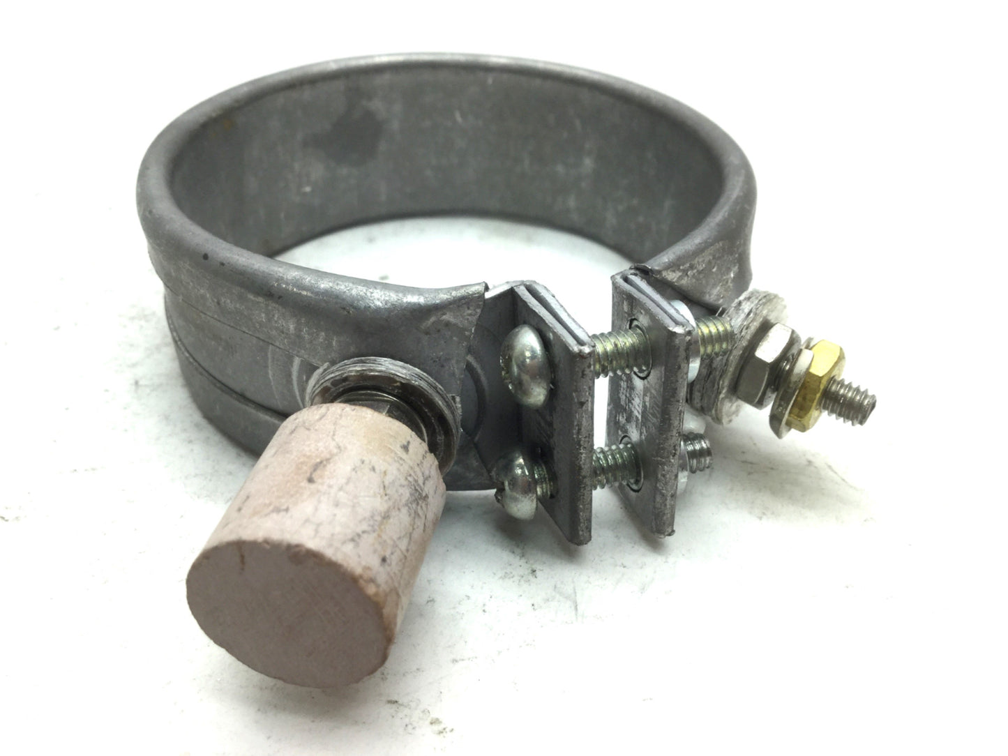 Used IHC A 16215 Heater Band, 220V 250W ID: 2.48" OD: 2.8" W: 1"