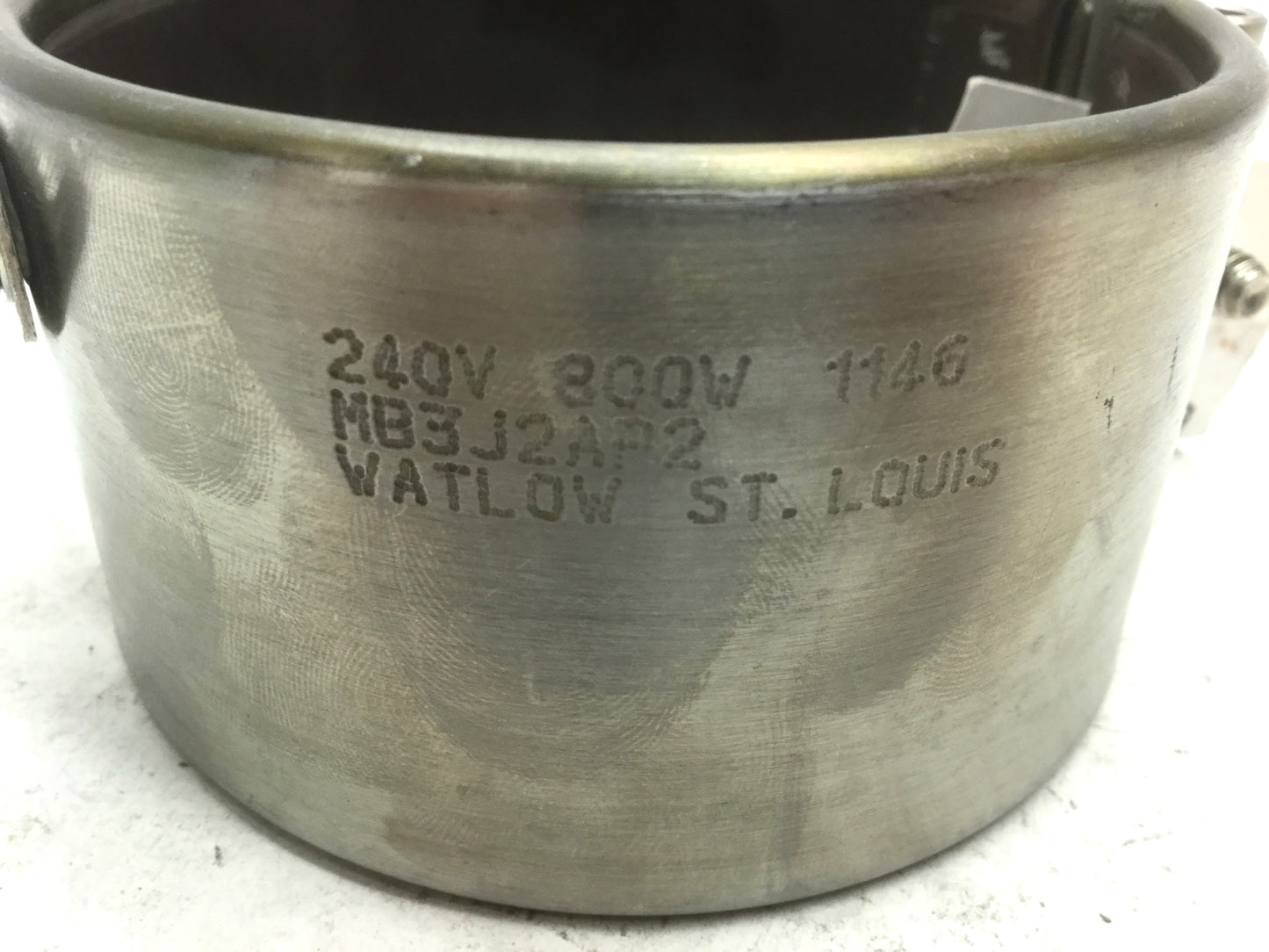 New – Open box Watlow MB3J2AP2 Nozzle Heater Band, 240V 800W, ID: 3.4" OD: 3.73" W: 2"